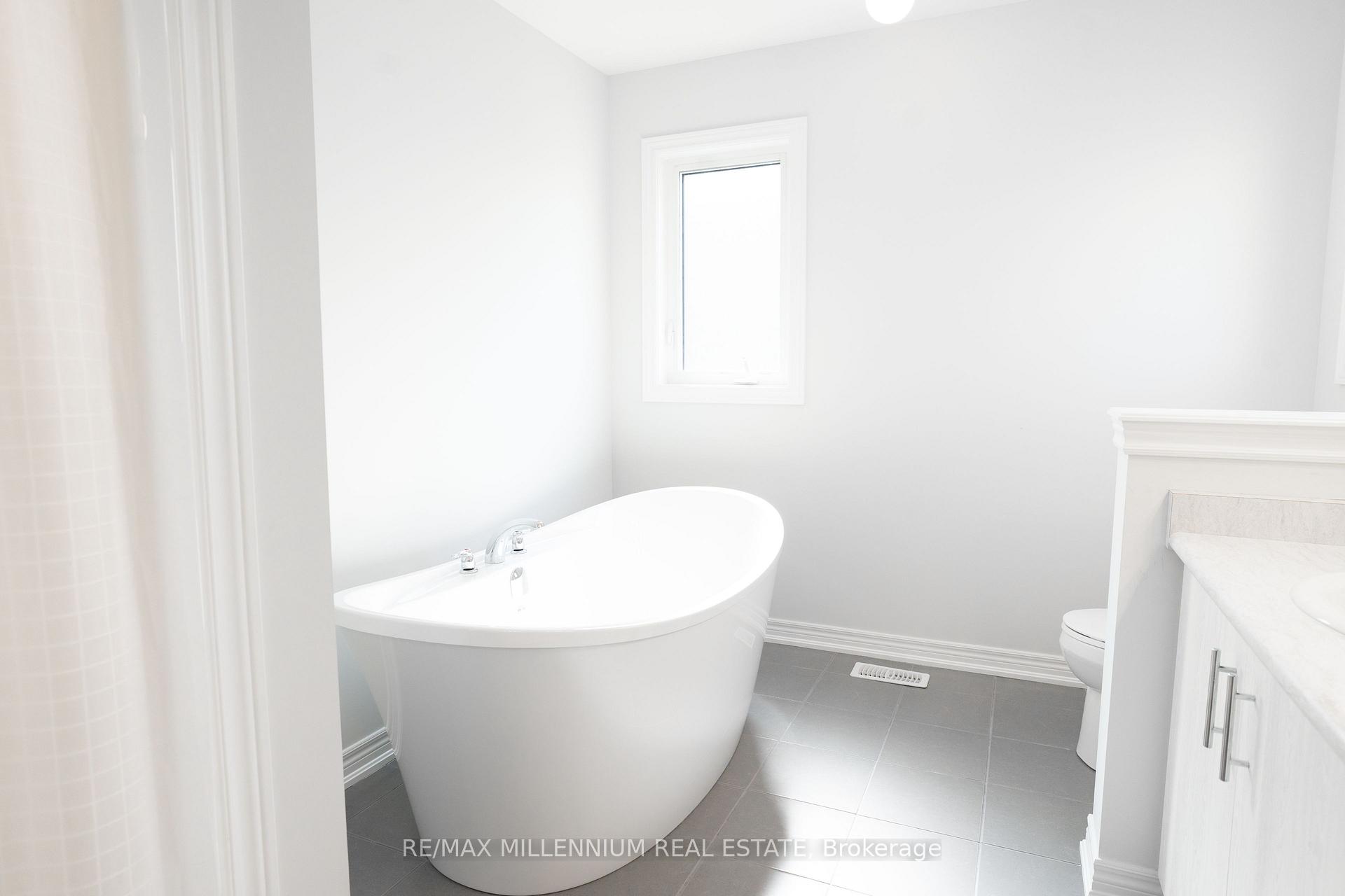 Photo 12 of 217 Walker Road, Pelham, Fonthill — HOMEH