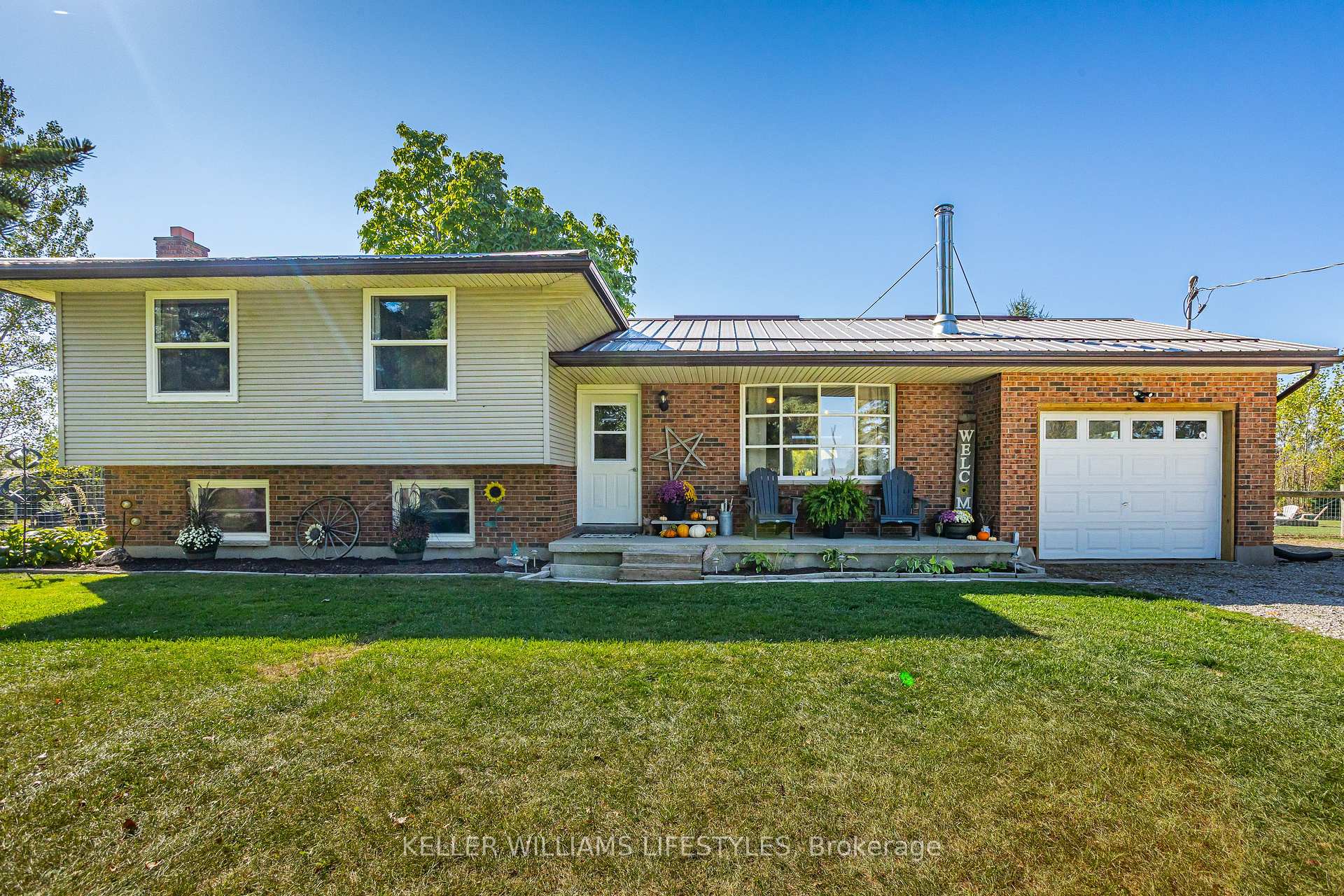 Photo 3 of 4723 Ausable Drive, North Middlesex, Rural North Middlesex — HOMEH
