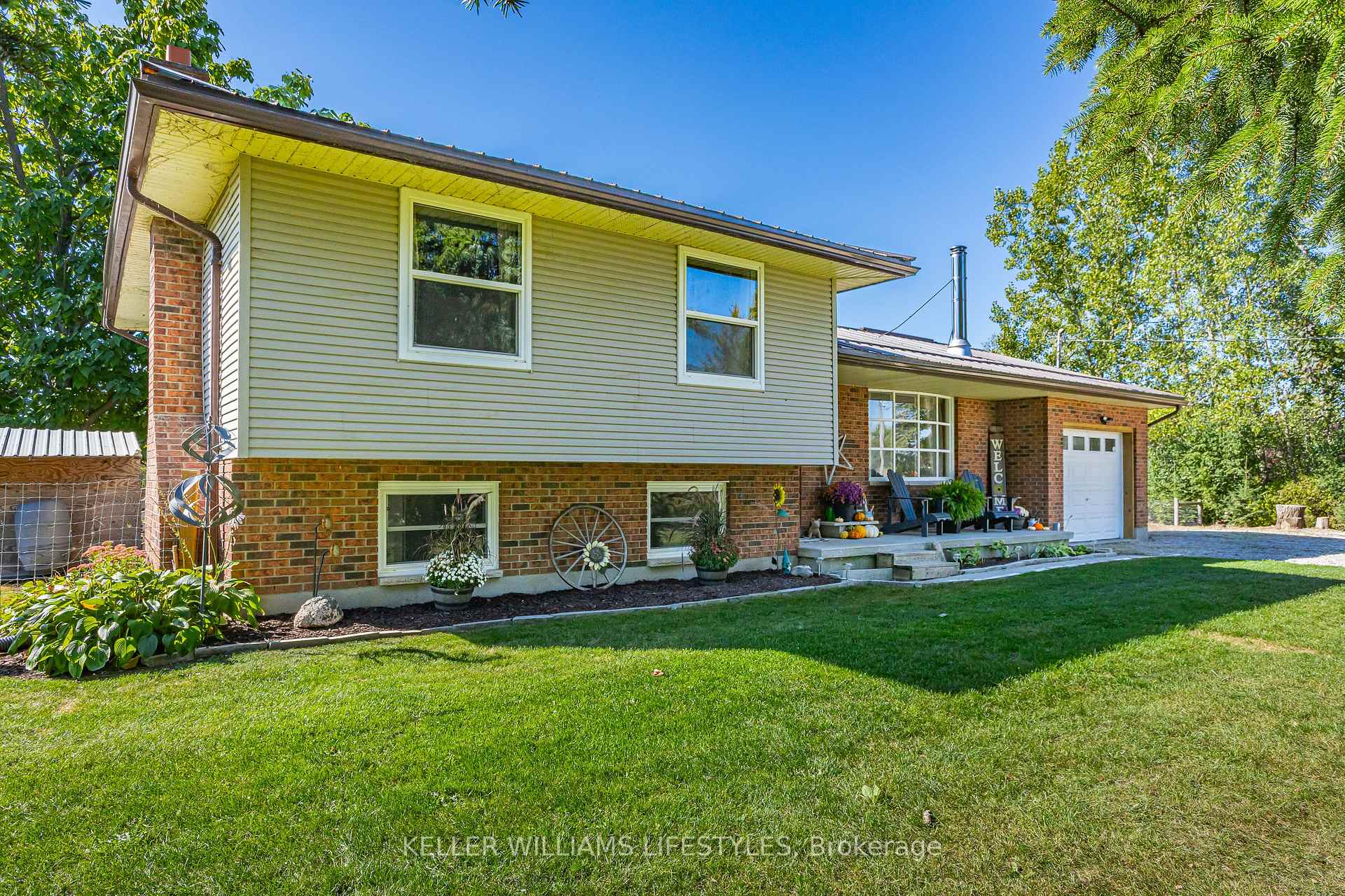 Photo 4 of 4723 Ausable Drive, North Middlesex, Rural North Middlesex — HOMEH