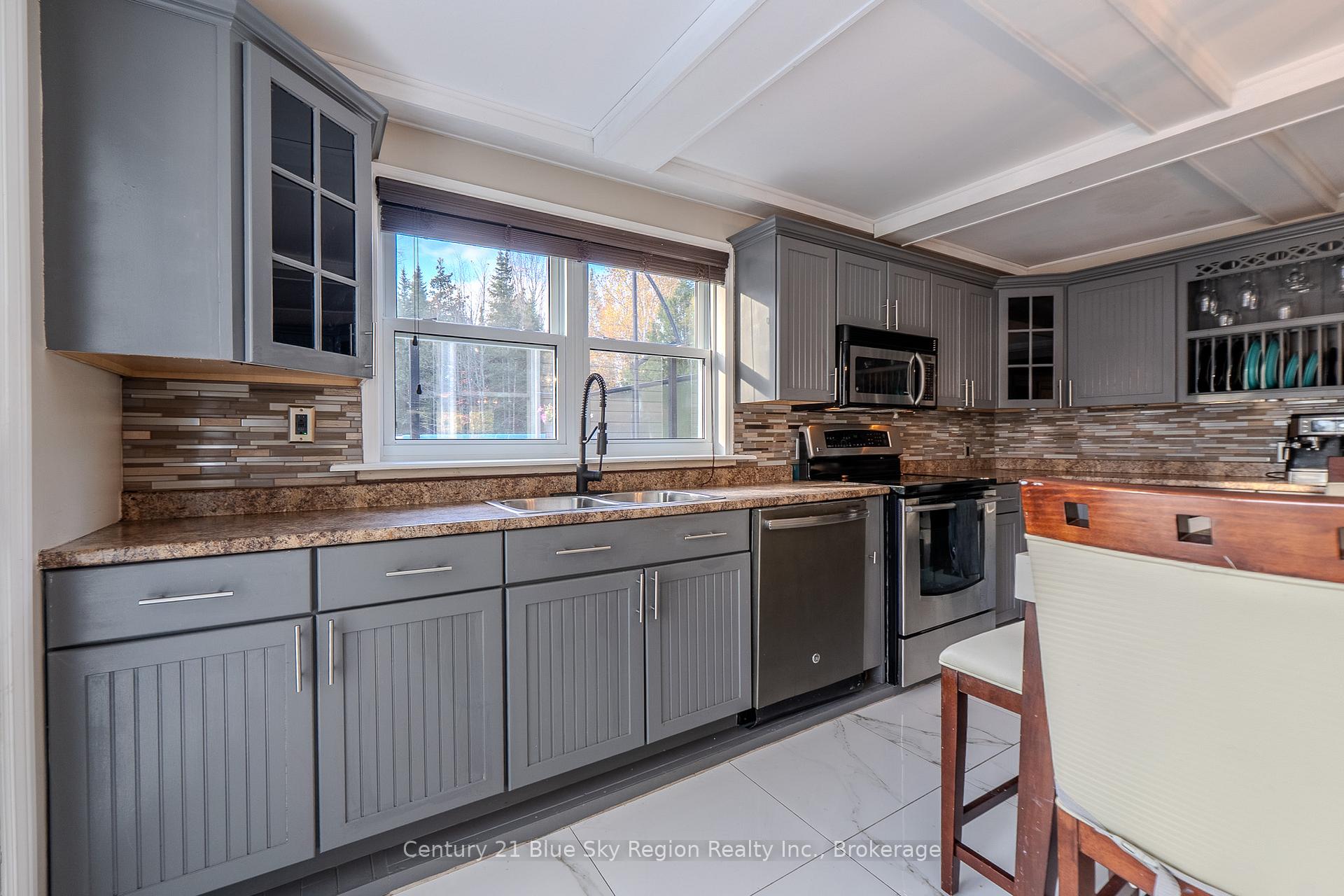 Photo 9 of 77 Berkley Boulevard, North Bay, College Heights — HOMEH