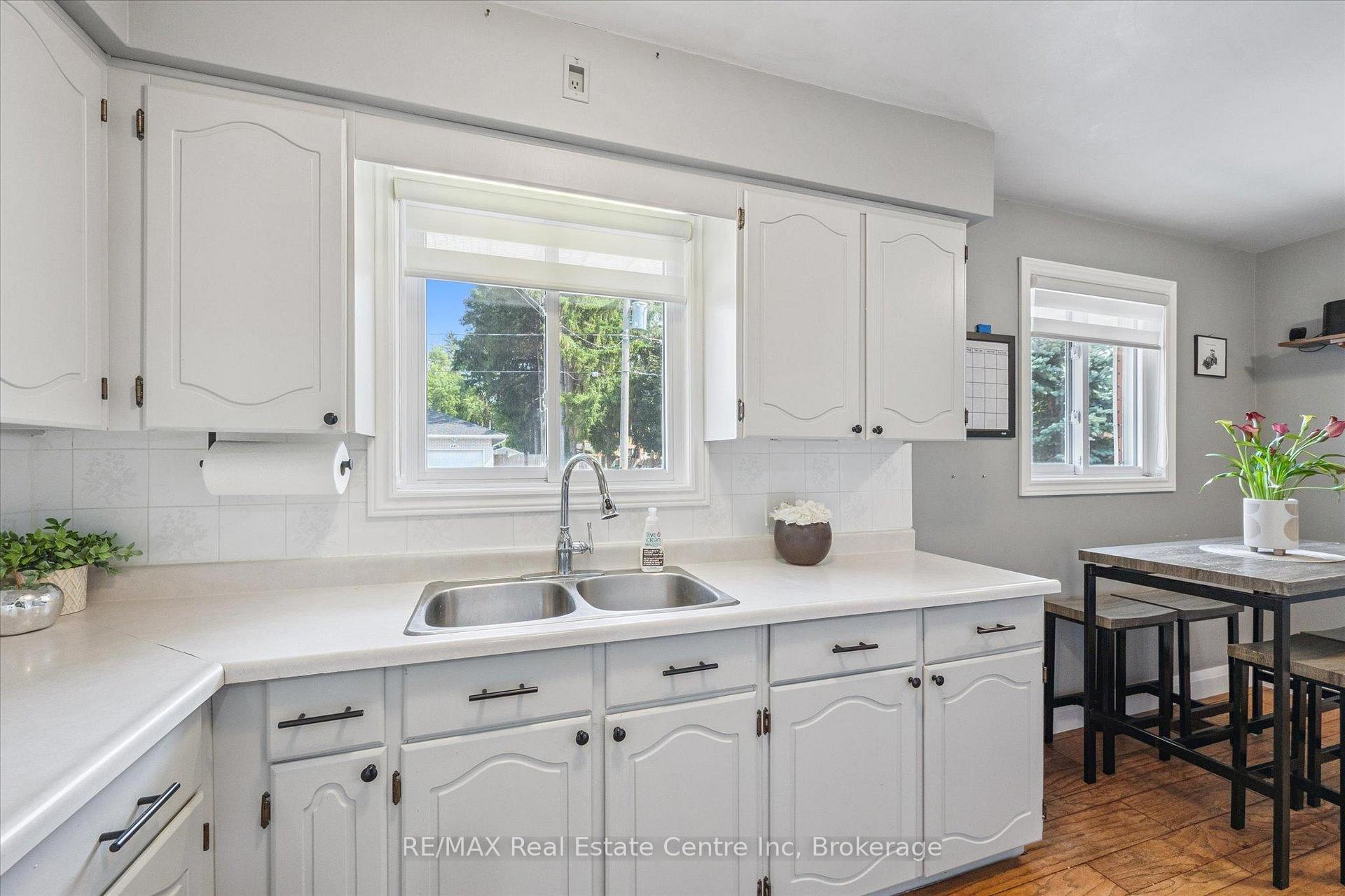 Photo 7 of 437 Davidson Avenue S, North Perth, Listowel — HOMEH