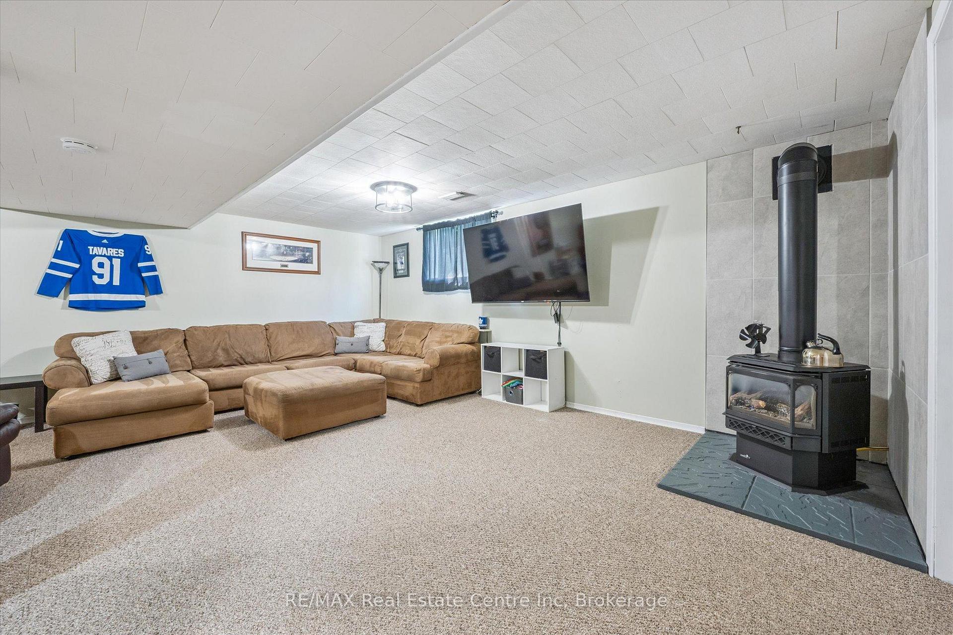 Photo 14 of 437 Davidson Avenue S, North Perth, Listowel — HOMEH