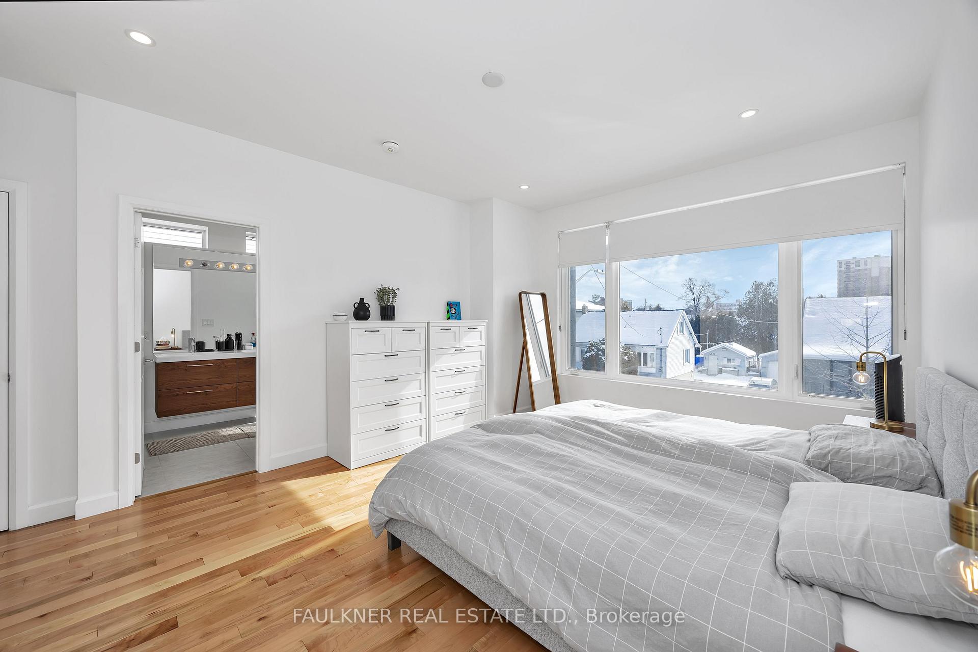 Photo 12 of Unit A, 143 Columbus Avenue, Ottawa, Overbrook/Castle Heights — HOMEH