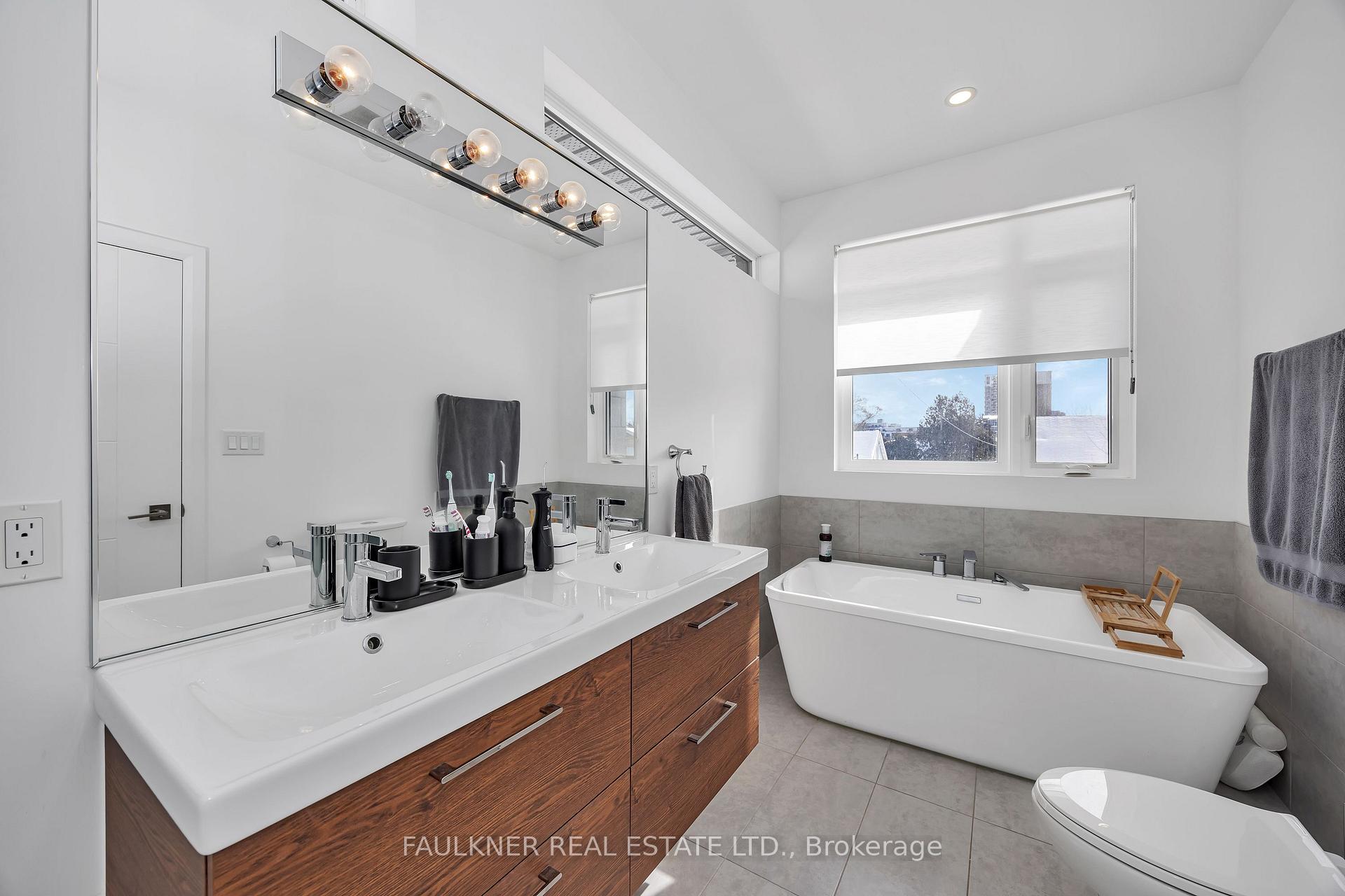 Photo 14 of Unit A, 143 Columbus Avenue, Ottawa, Overbrook/Castle Heights — HOMEH