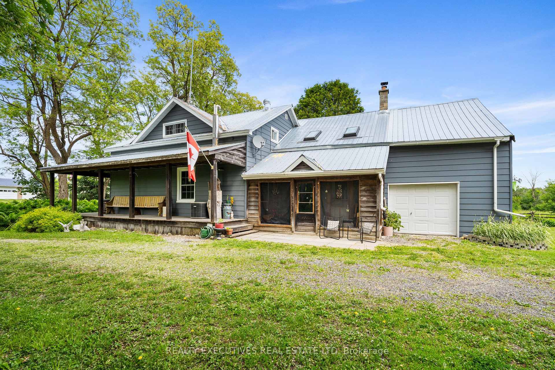 Photo 5 of 10920 Van Camp Road, North Dundas, North Dundas (Mountain) Twp — HOMEH