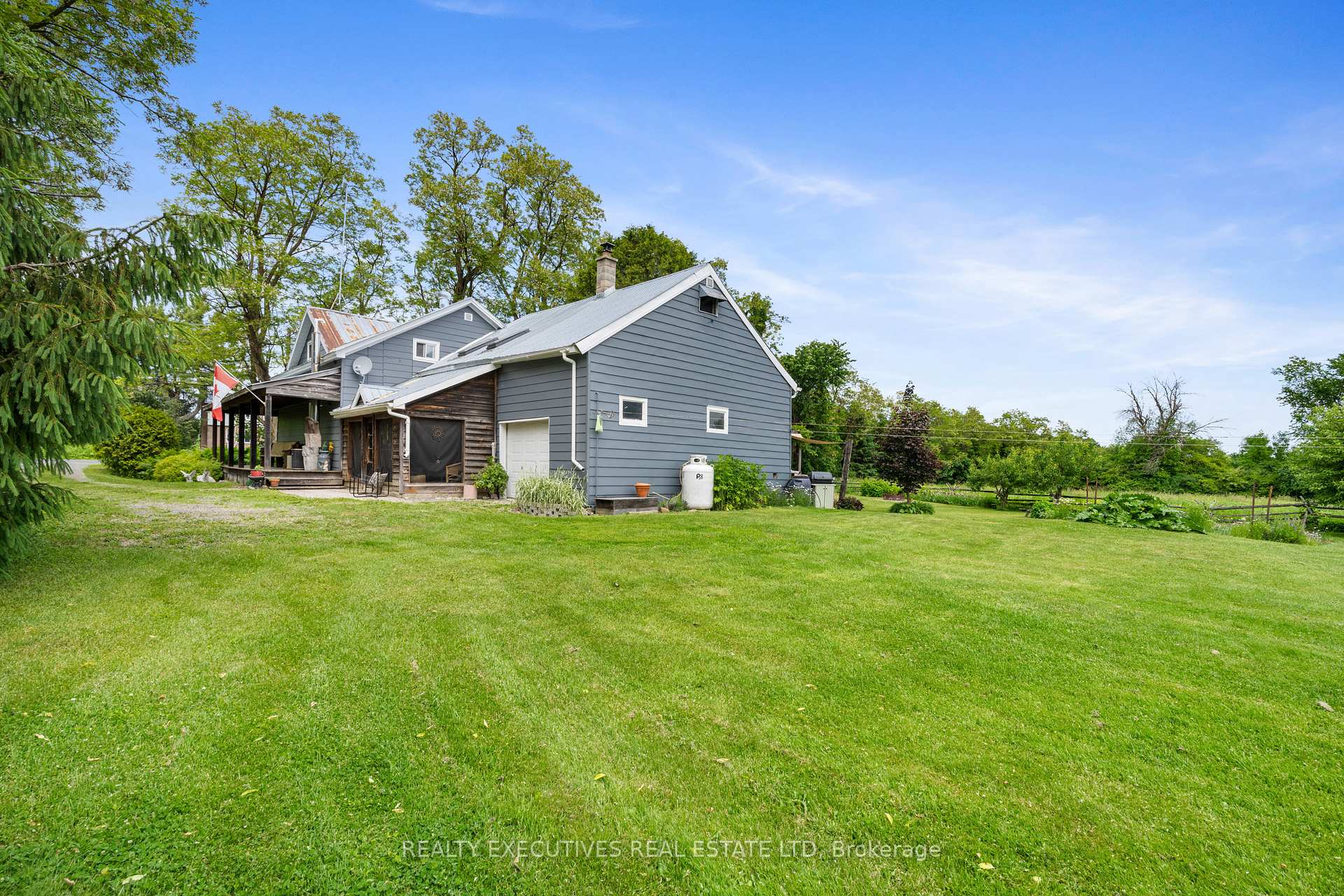 Photo 6 of 10920 Van Camp Road, North Dundas, North Dundas (Mountain) Twp — HOMEH