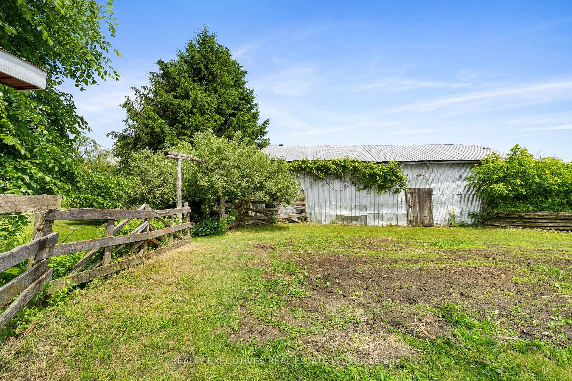 Photo 10 of 10920 Van Camp Road, North Dundas, North Dundas (Mountain) Twp — HOMEH
