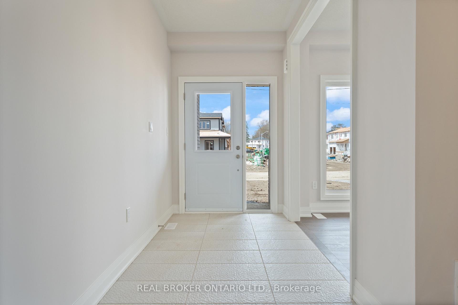 Photo 4 of 27 Butternut Drive, Norfolk, Simcoe — HOMEH