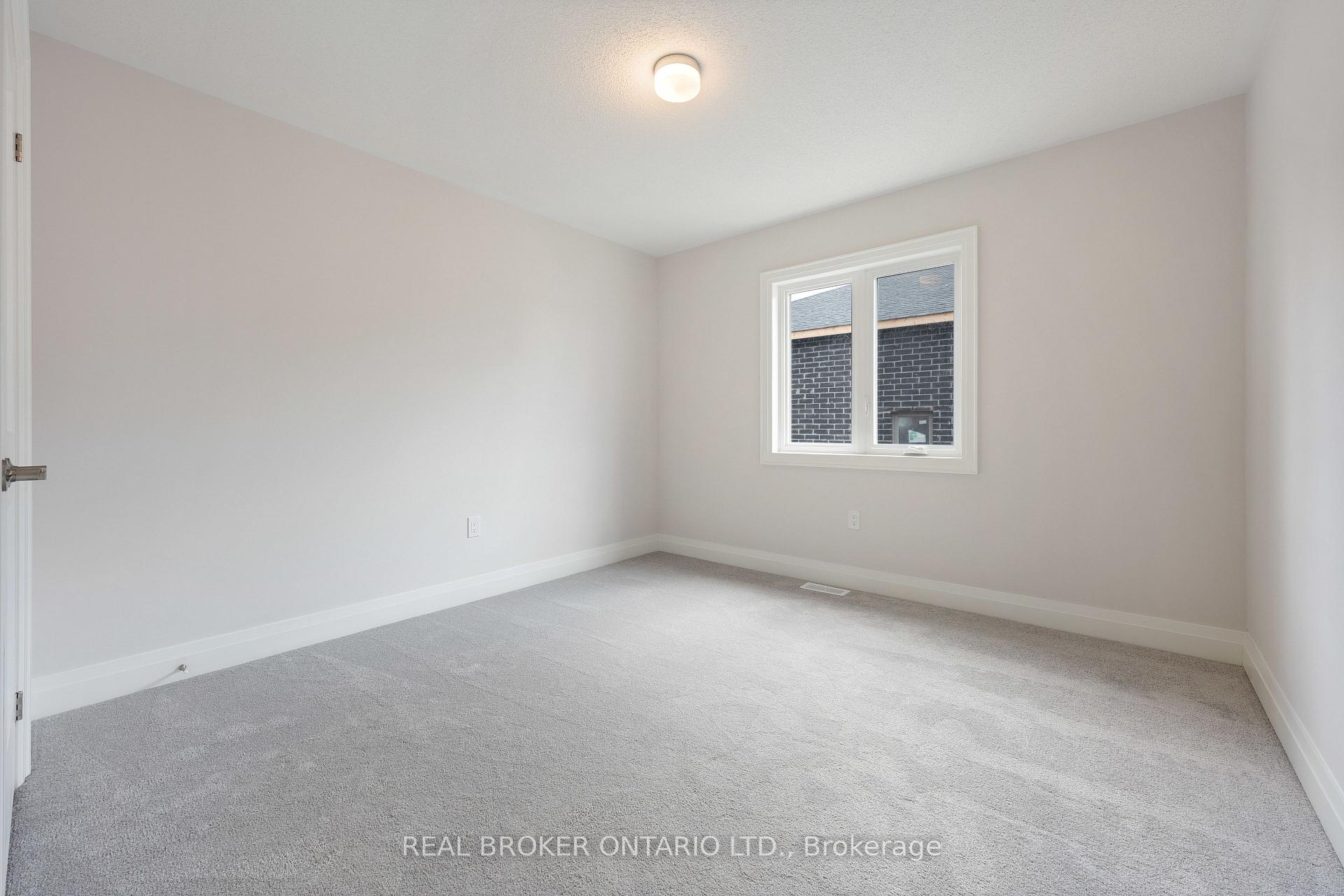 Photo 22 of 27 Butternut Drive, Norfolk, Simcoe — HOMEH