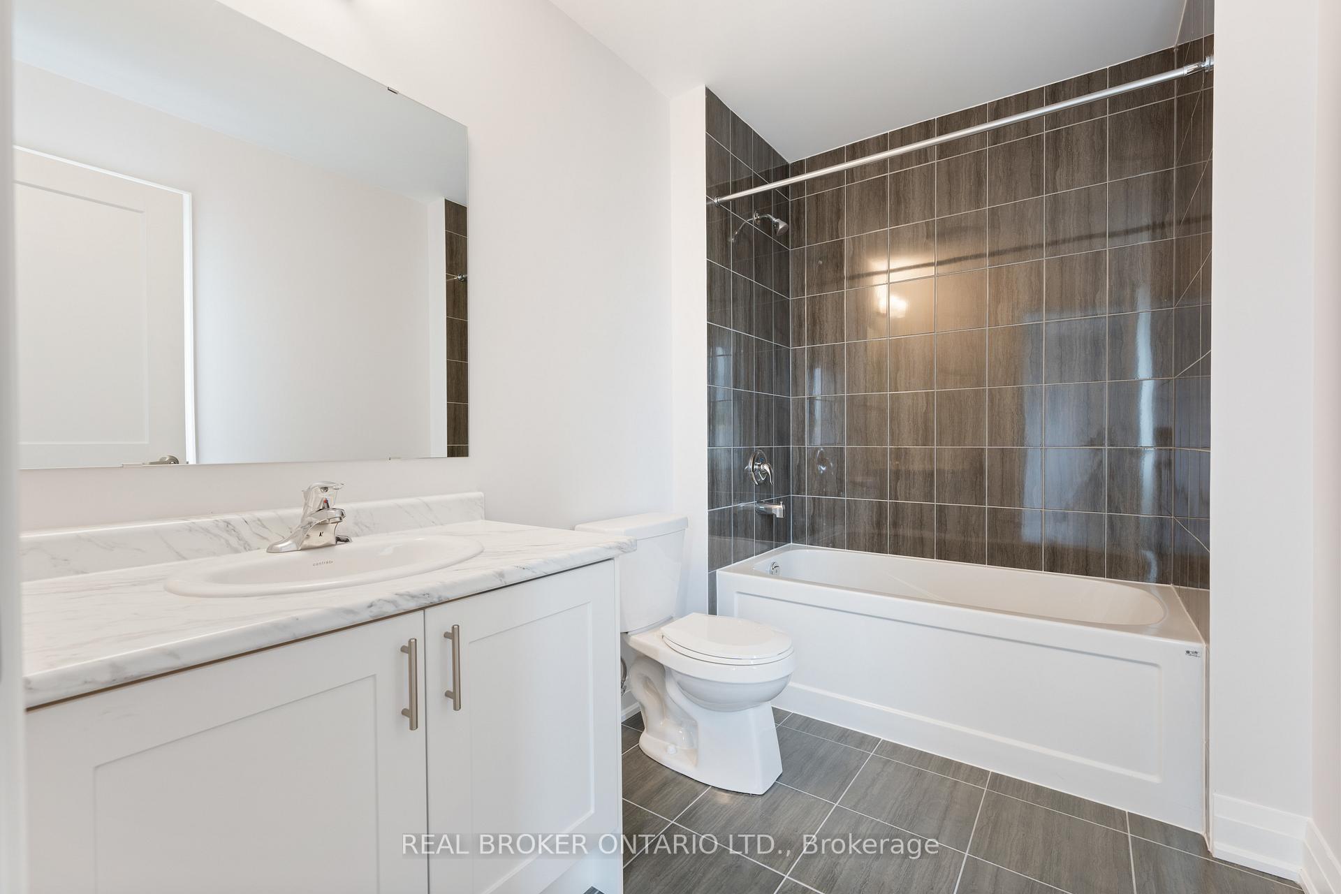 Photo 23 of 27 Butternut Drive, Norfolk, Simcoe — HOMEH