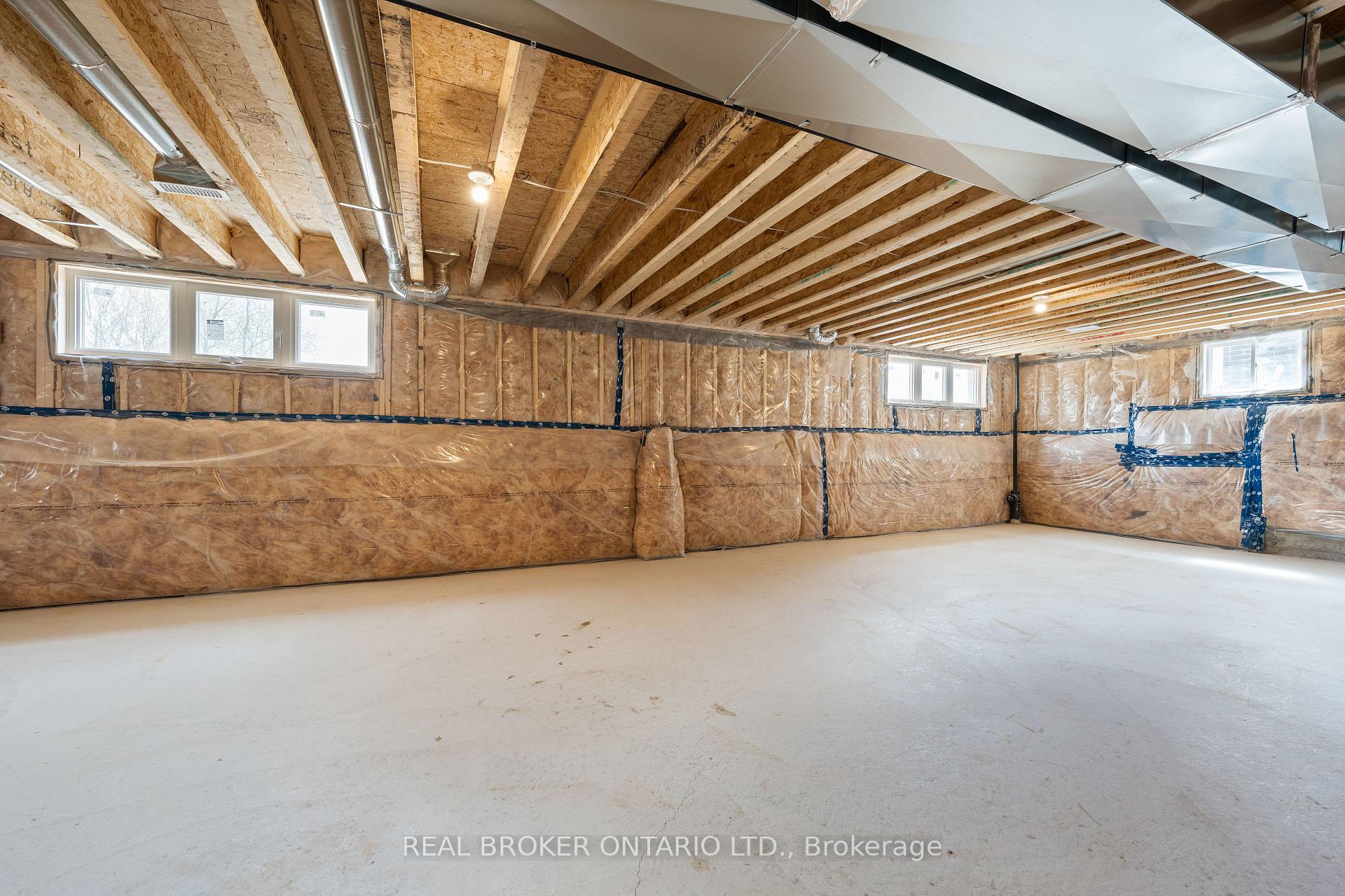 Photo 32 of 27 Butternut Drive, Norfolk, Simcoe — HOMEH