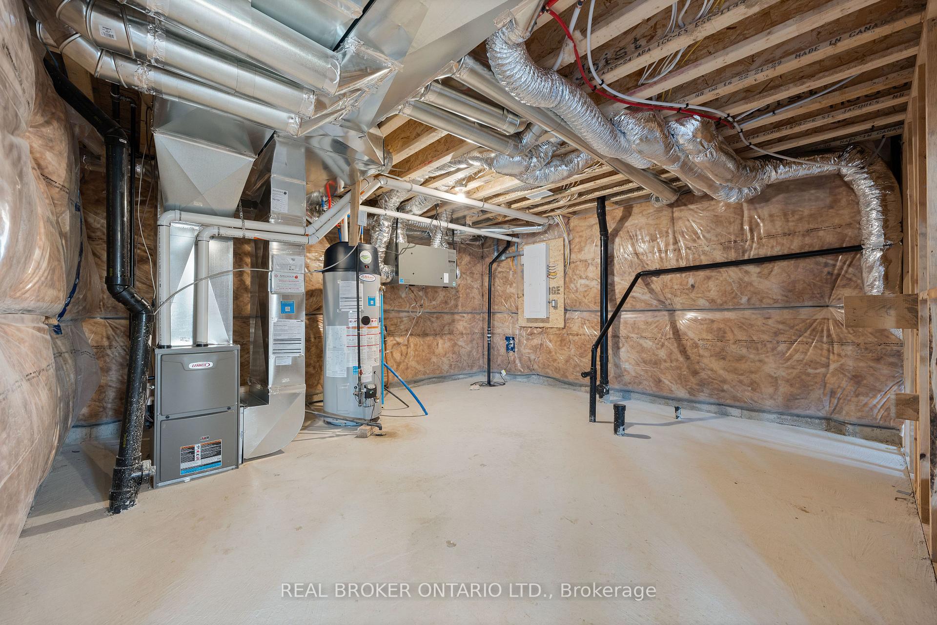 Photo 33 of 27 Butternut Drive, Norfolk, Simcoe — HOMEH