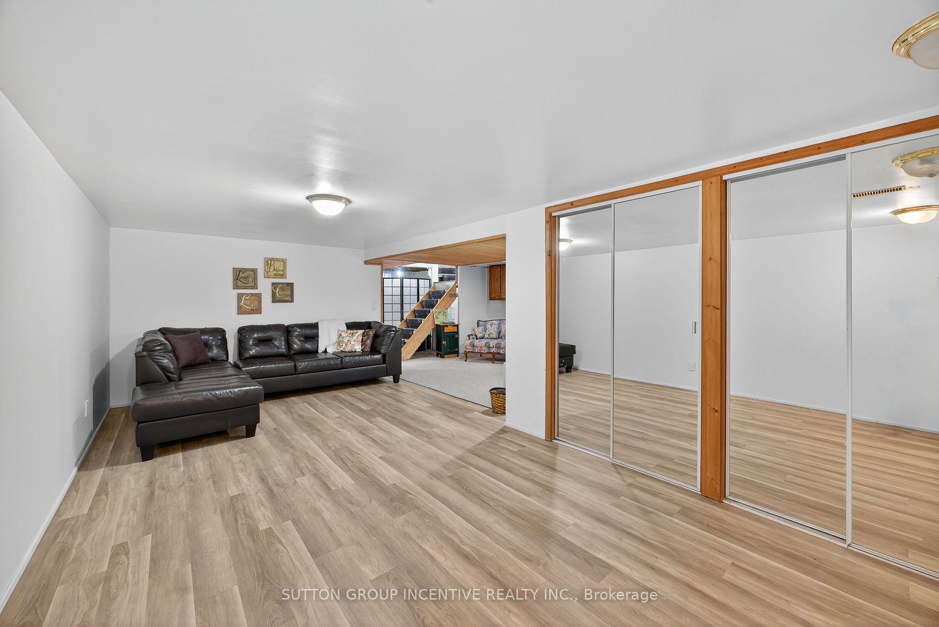 Photo 23 of 2 Derby Street, Orillia — HOMEH