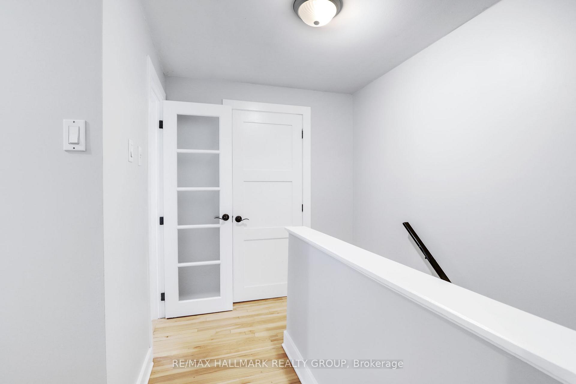 Photo 18 of 836 Borthwick Avenue, Ottawa, Castle Heights/Rideau High — HOMEH