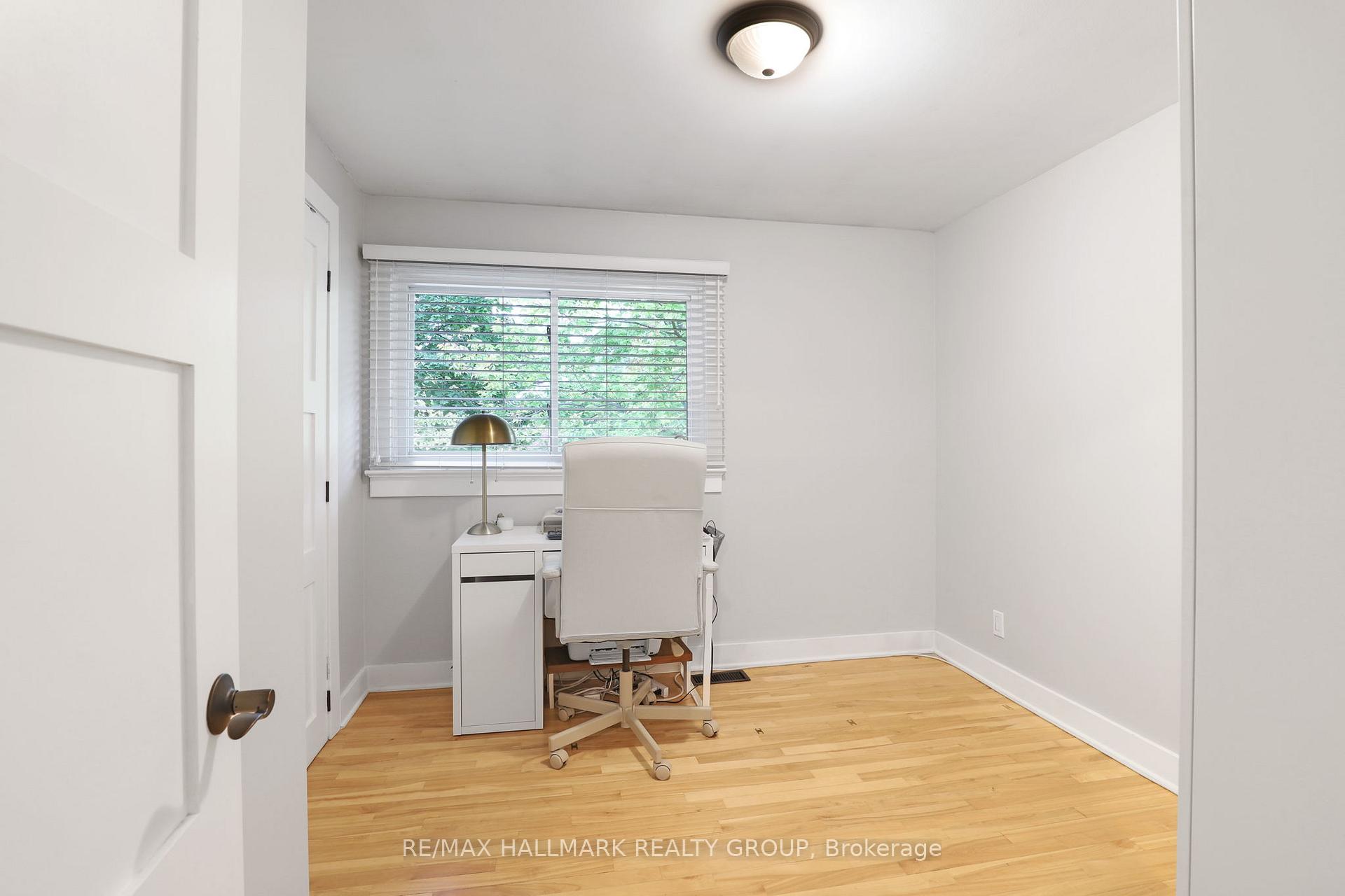Photo 25 of 836 Borthwick Avenue, Ottawa, Castle Heights/Rideau High — HOMEH