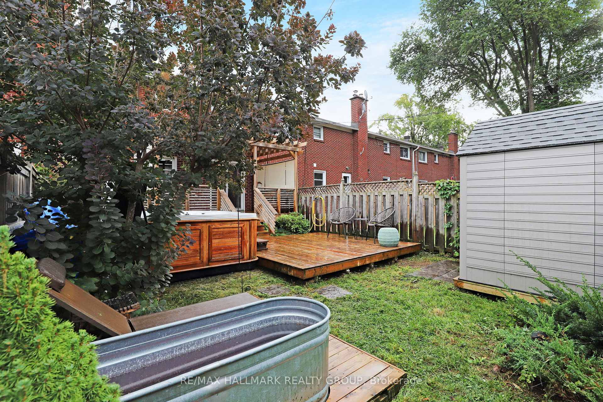 Photo 36 of 836 Borthwick Avenue, Ottawa, Castle Heights/Rideau High — HOMEH