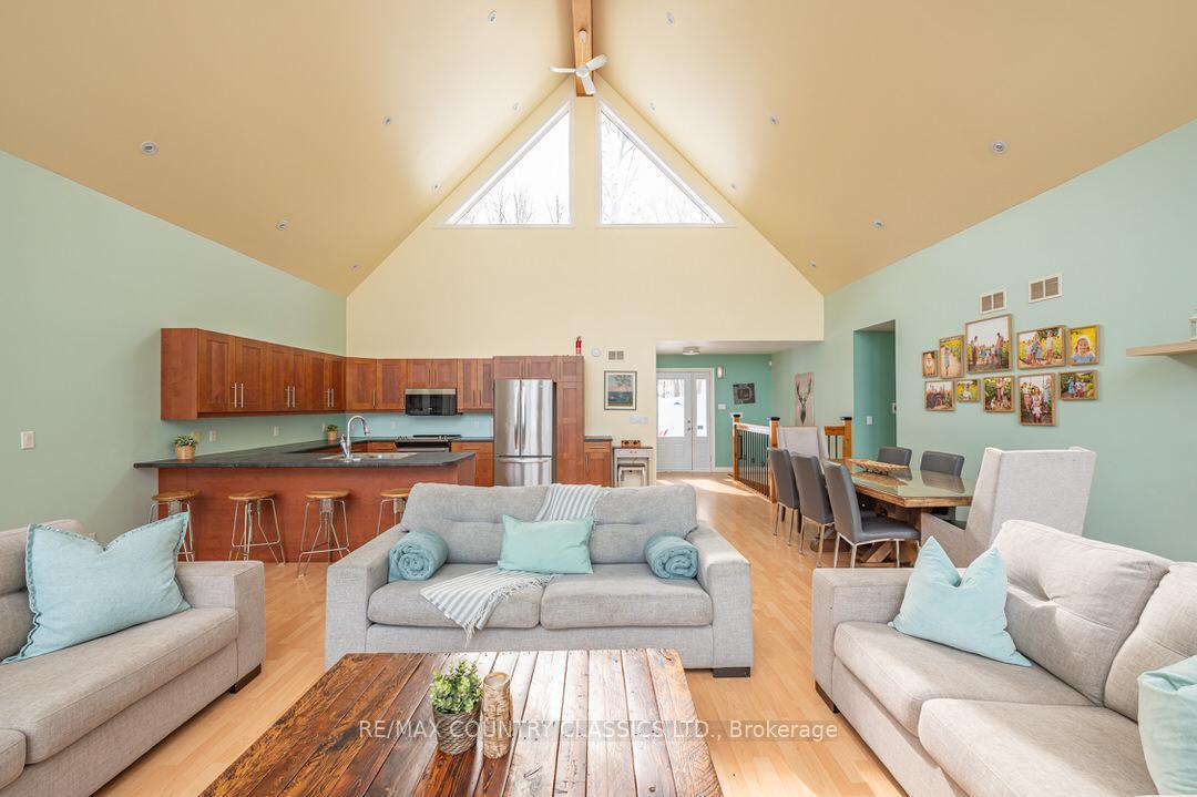 Photo 10 of 782 Standish Lane, North Kawartha — HOMEH