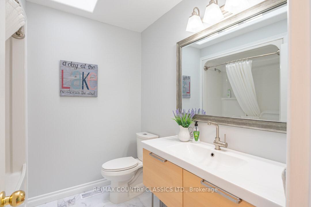 Photo 14 of 782 Standish Lane, North Kawartha — HOMEH