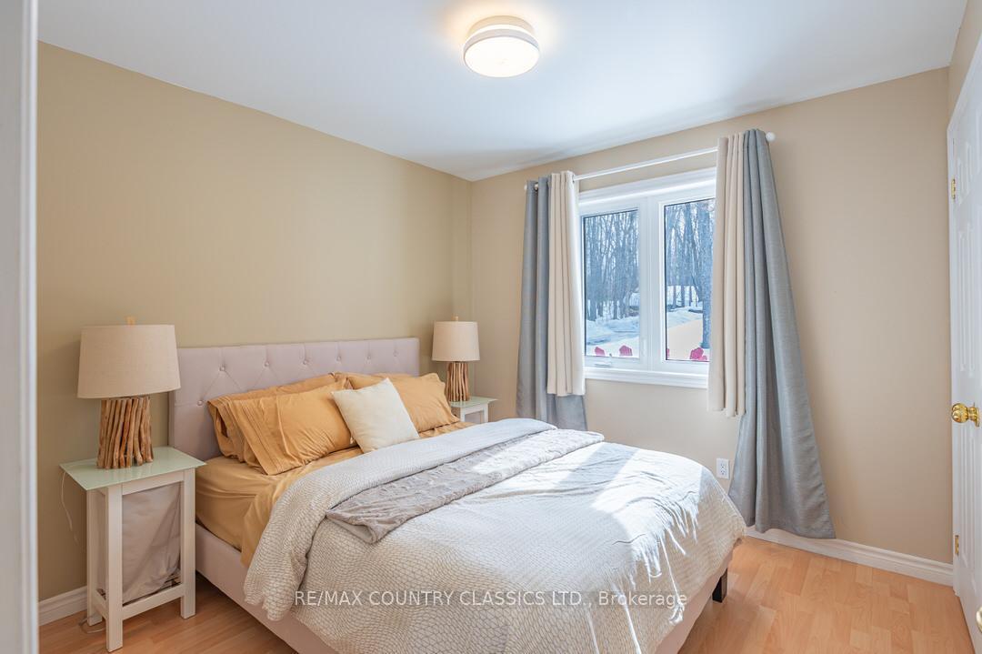 Photo 16 of 782 Standish Lane, North Kawartha — HOMEH