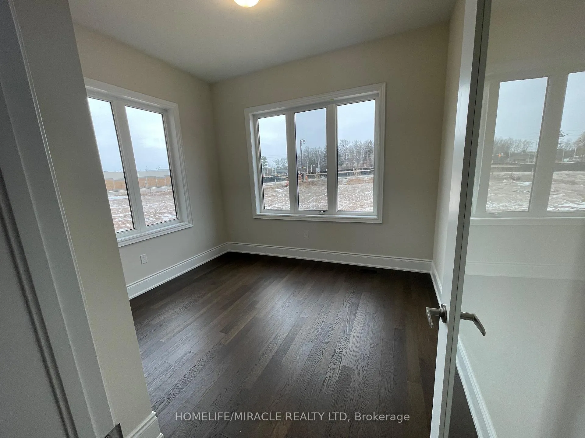 Photo 11 of 1228 Queens Plate Road, Oakville, Glen Abbey — HOMEH