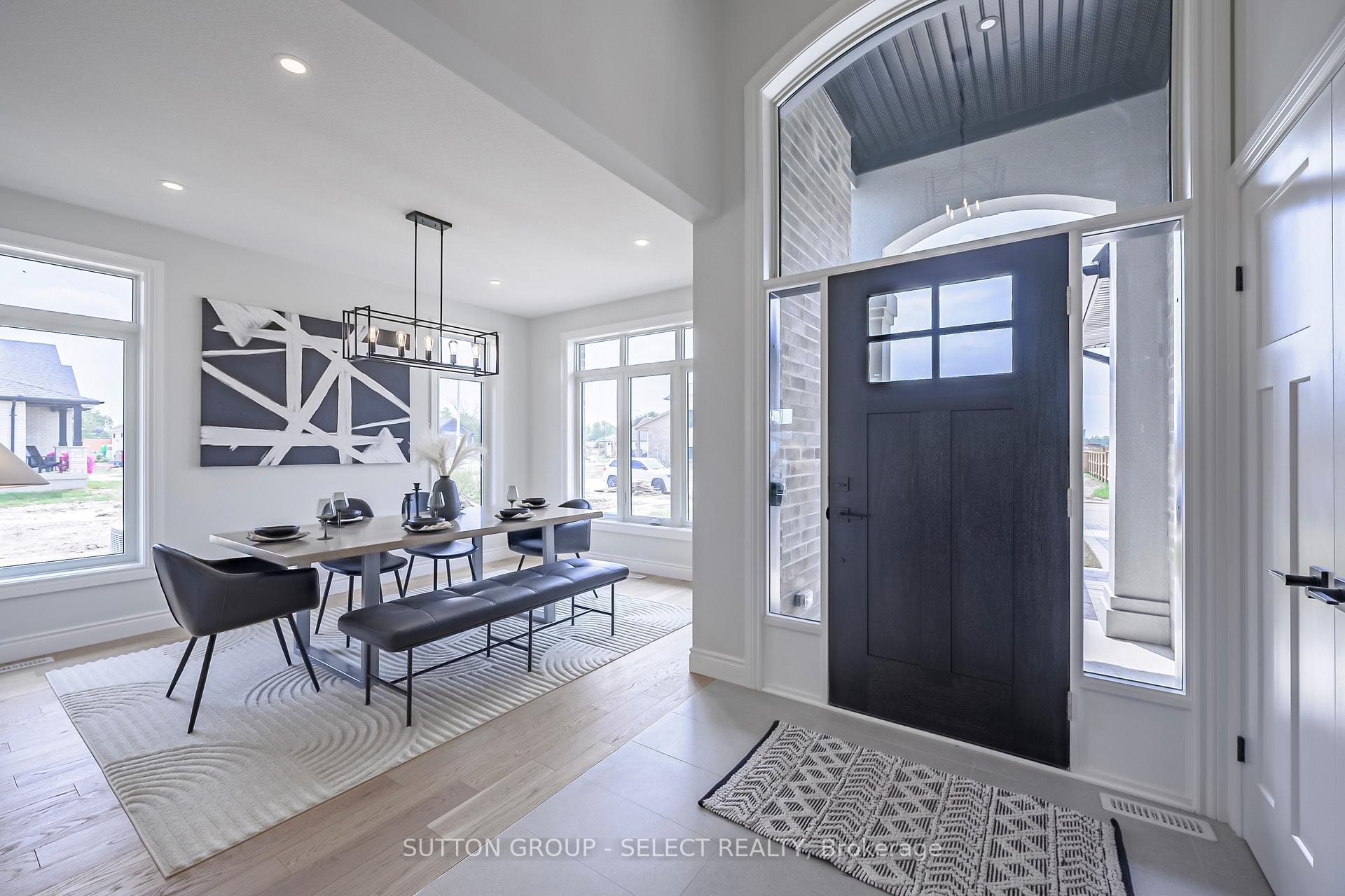 Photo 7 of 17 Spruce Crescent, North Middlesex, Parkhill — HOMEH