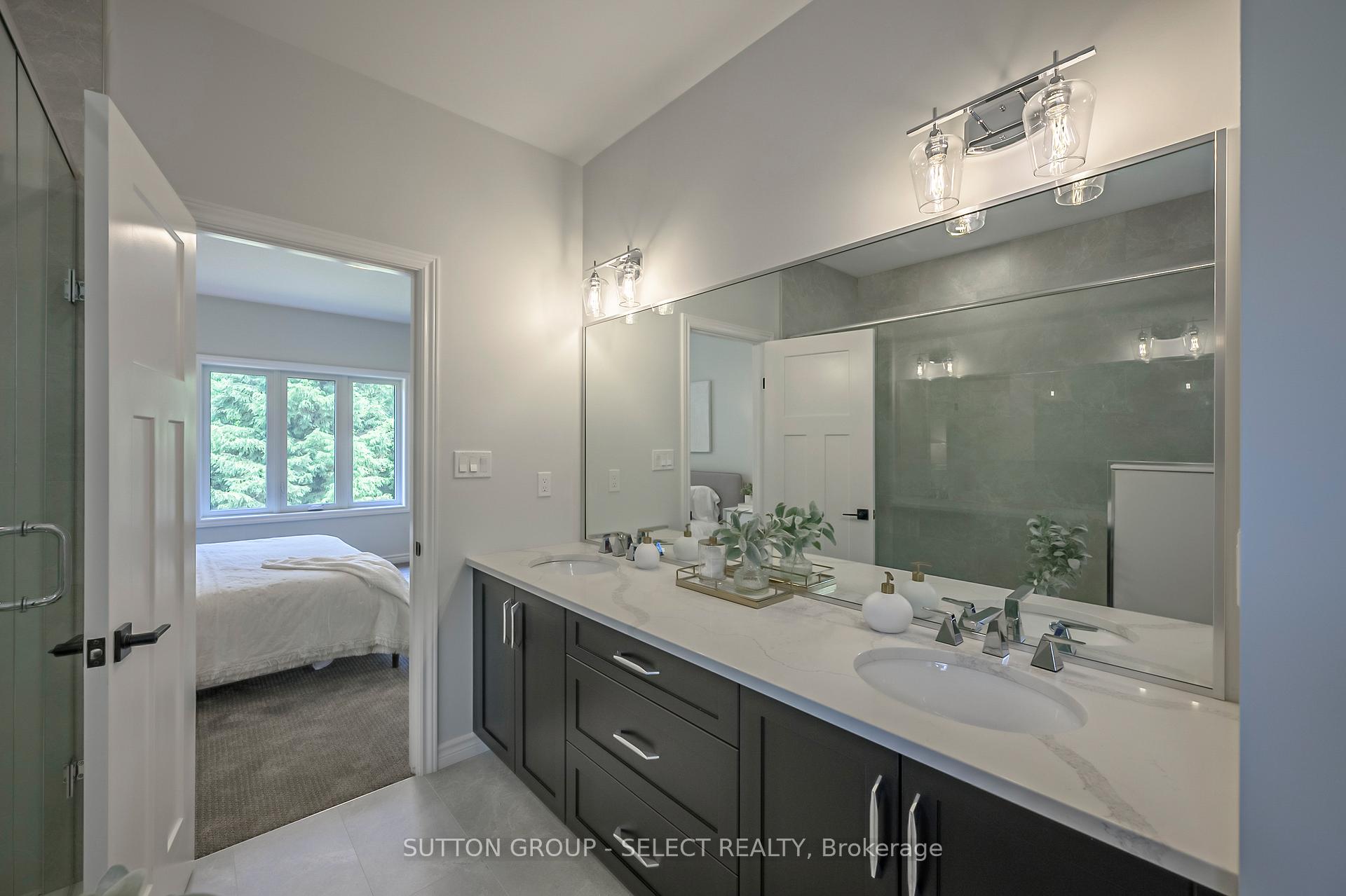 Photo 27 of 17 Spruce Crescent, North Middlesex, Parkhill — HOMEH
