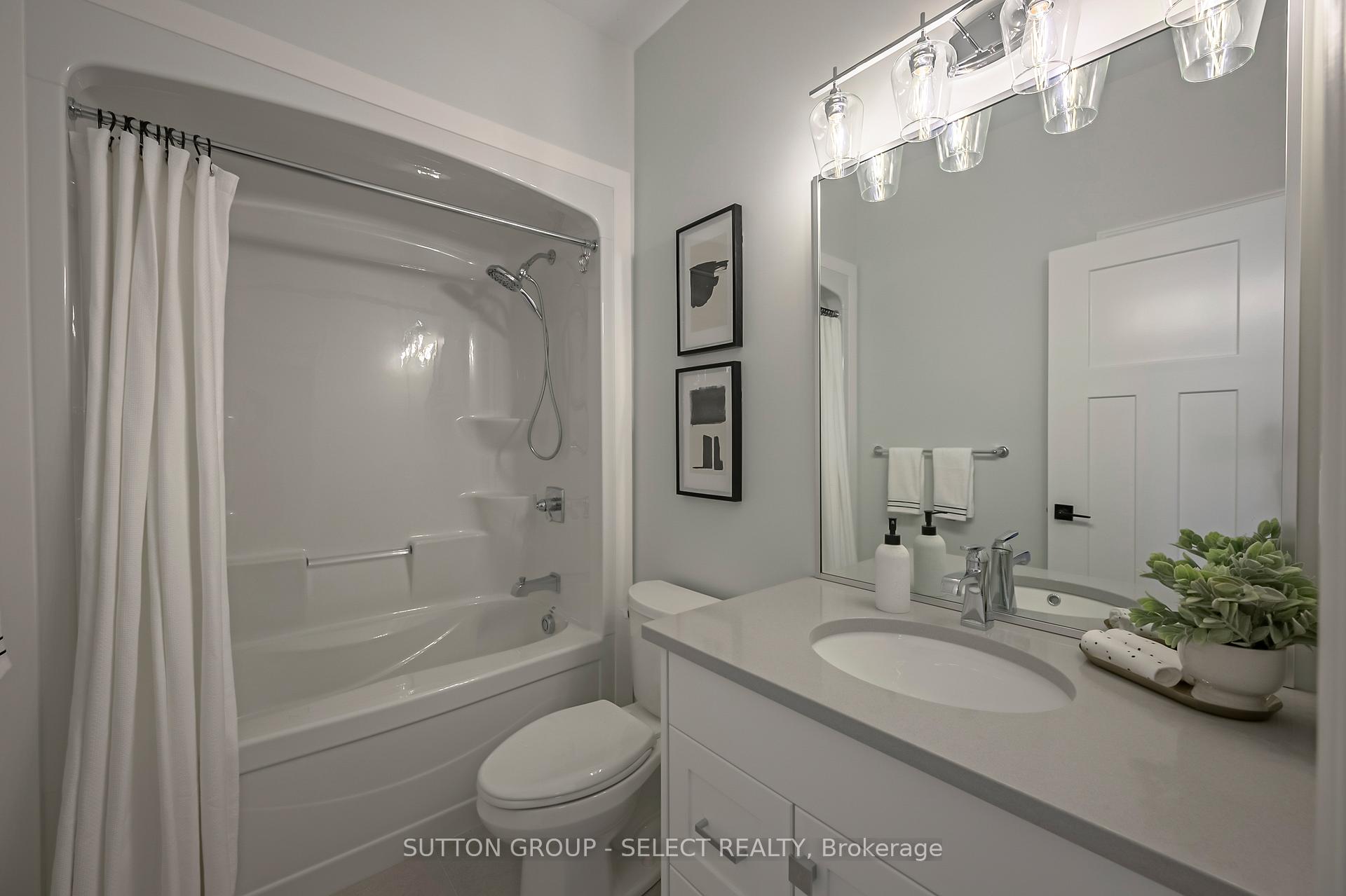 Photo 29 of 17 Spruce Crescent, North Middlesex, Parkhill — HOMEH