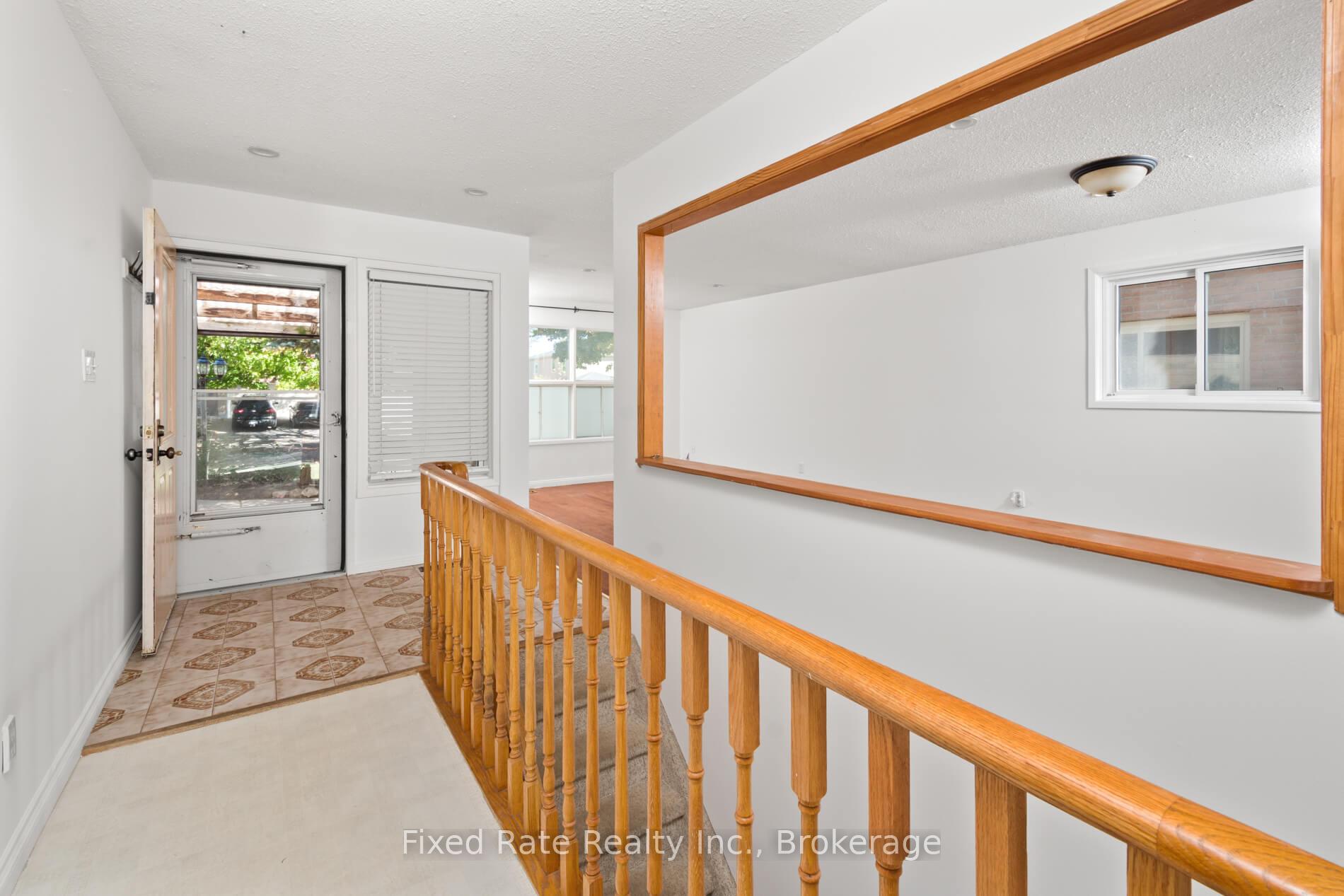 Photo 4 of 370 Selby Crescent, Newmarket, Bristol-London — HOMEH