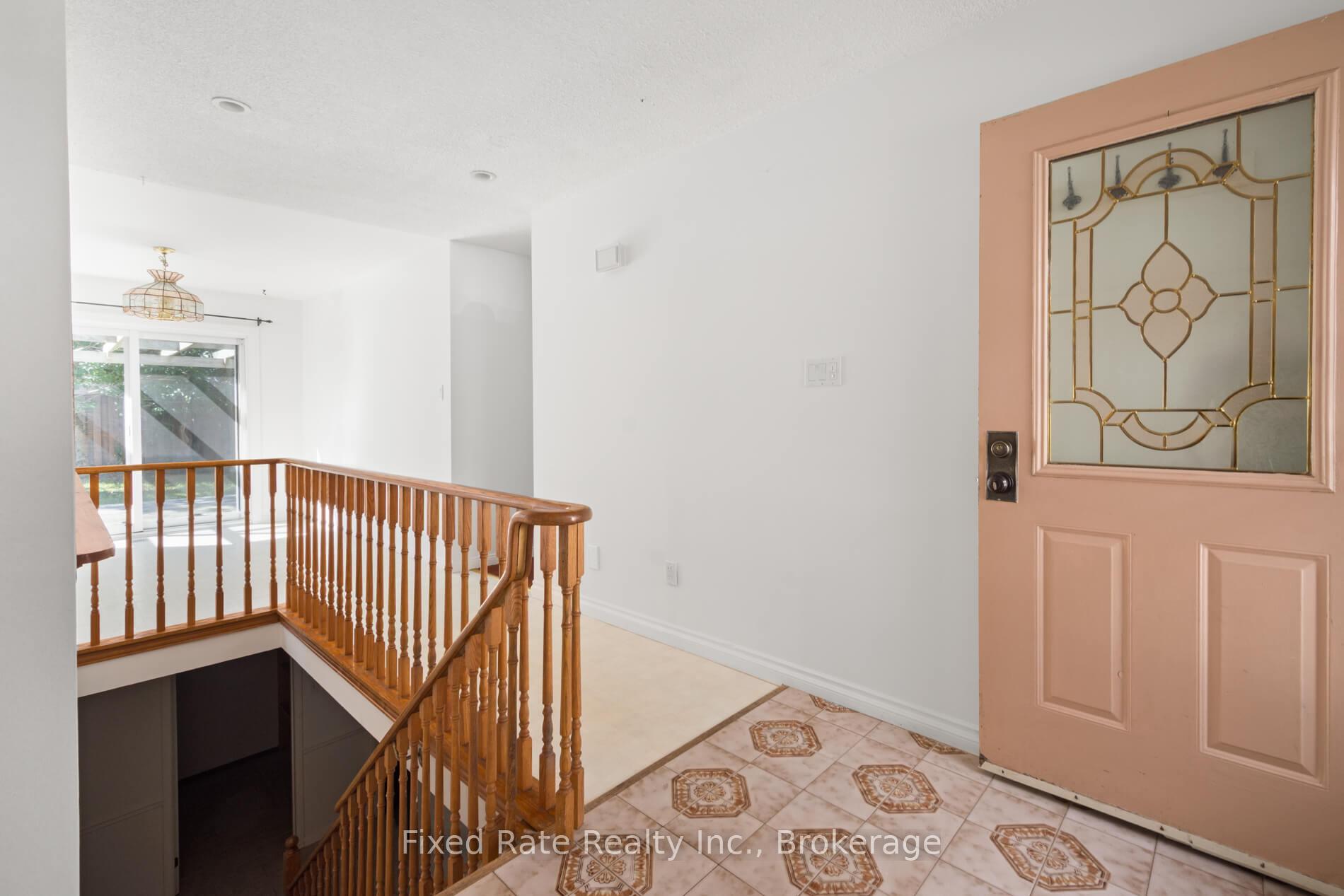 Photo 5 of 370 Selby Crescent, Newmarket, Bristol-London — HOMEH