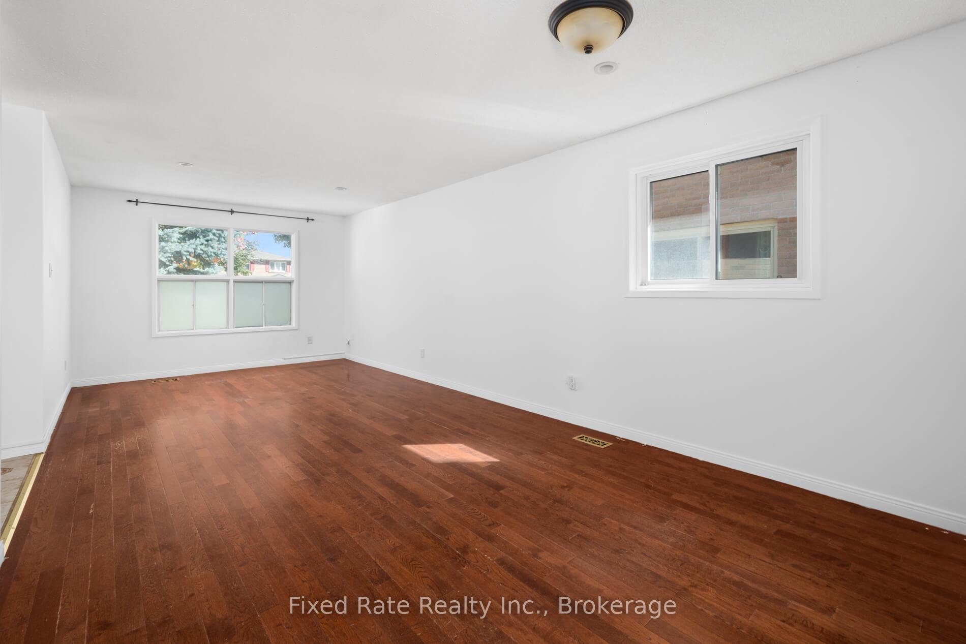 Photo 6 of 370 Selby Crescent, Newmarket, Bristol-London — HOMEH
