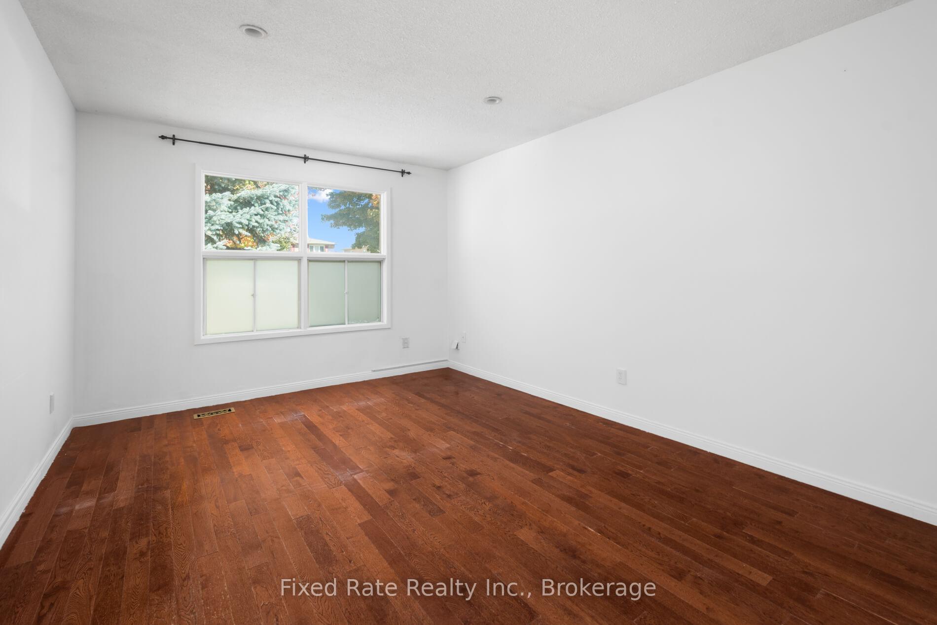 Photo 7 of 370 Selby Crescent, Newmarket, Bristol-London — HOMEH