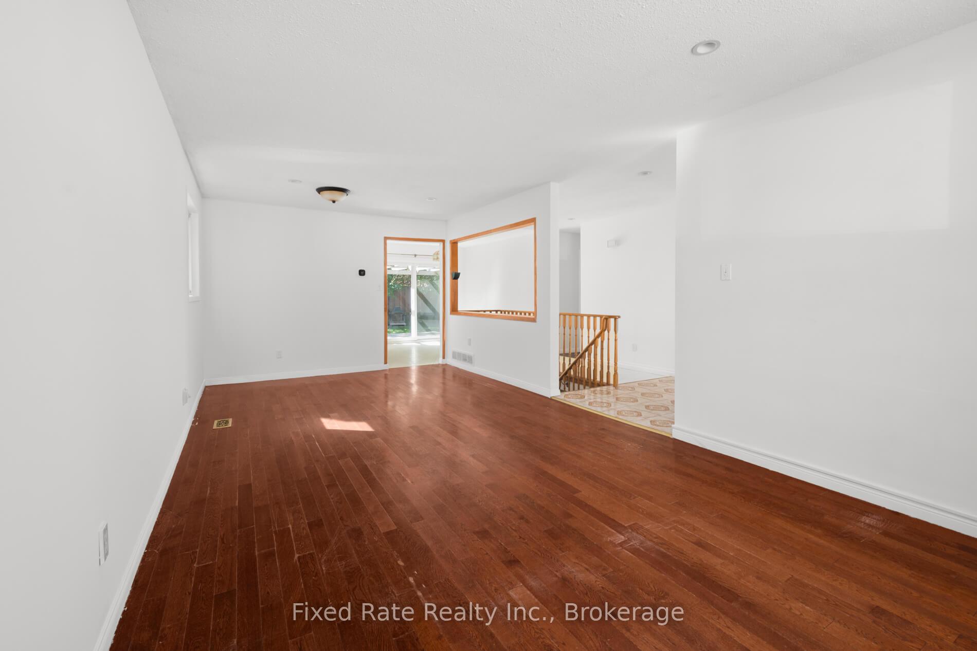 Photo 8 of 370 Selby Crescent, Newmarket, Bristol-London — HOMEH