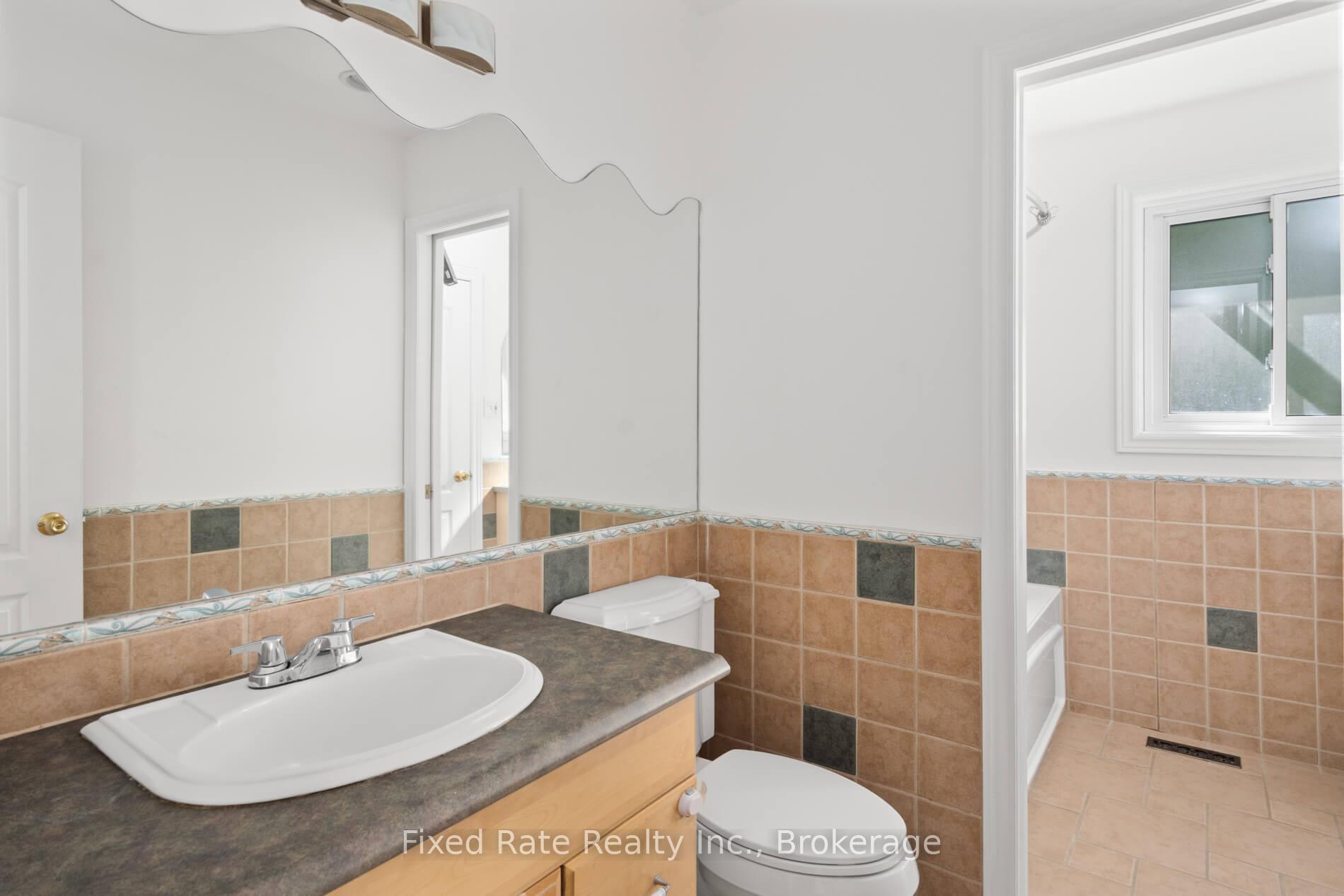 Photo 16 of 370 Selby Crescent, Newmarket, Bristol-London — HOMEH