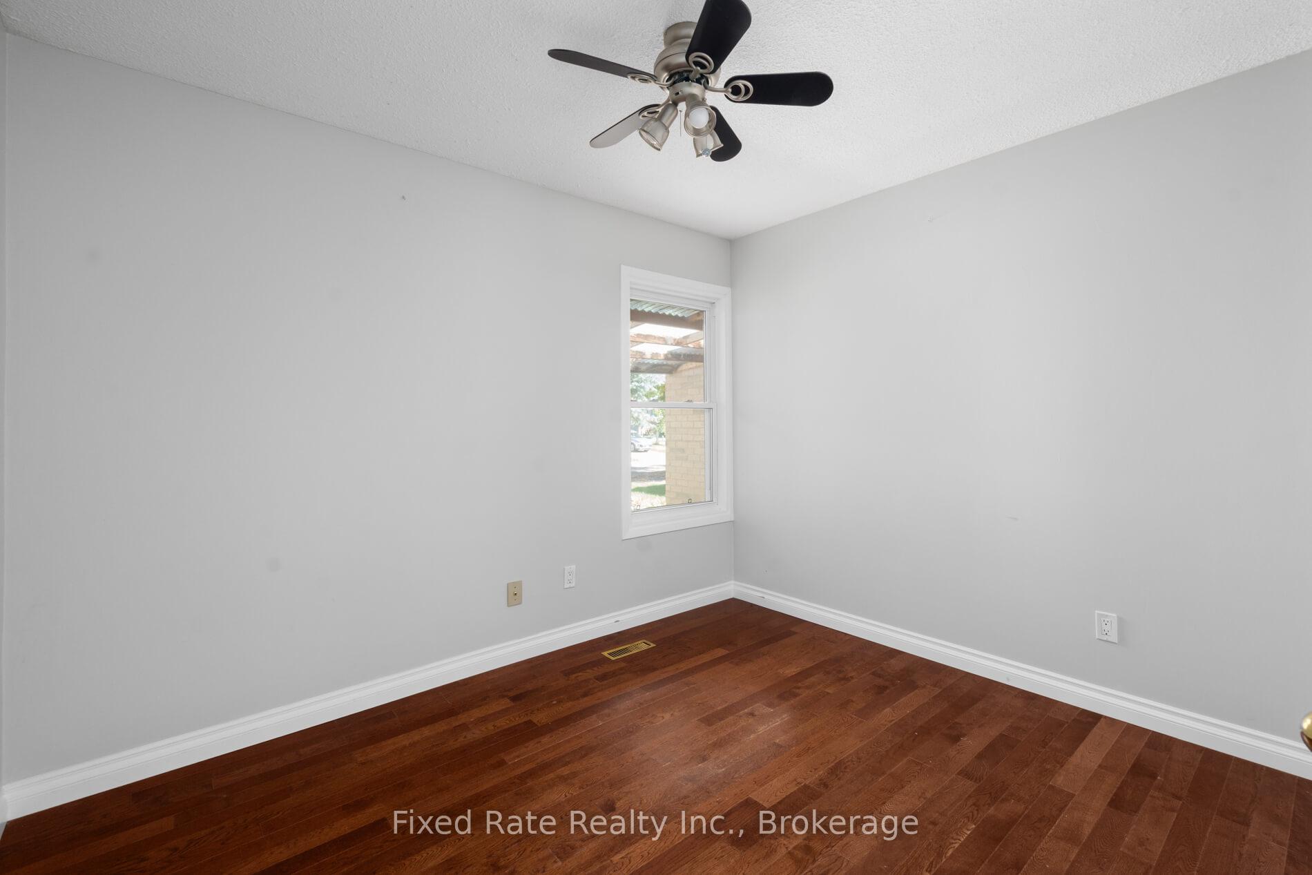 Photo 22 of 370 Selby Crescent, Newmarket, Bristol-London — HOMEH