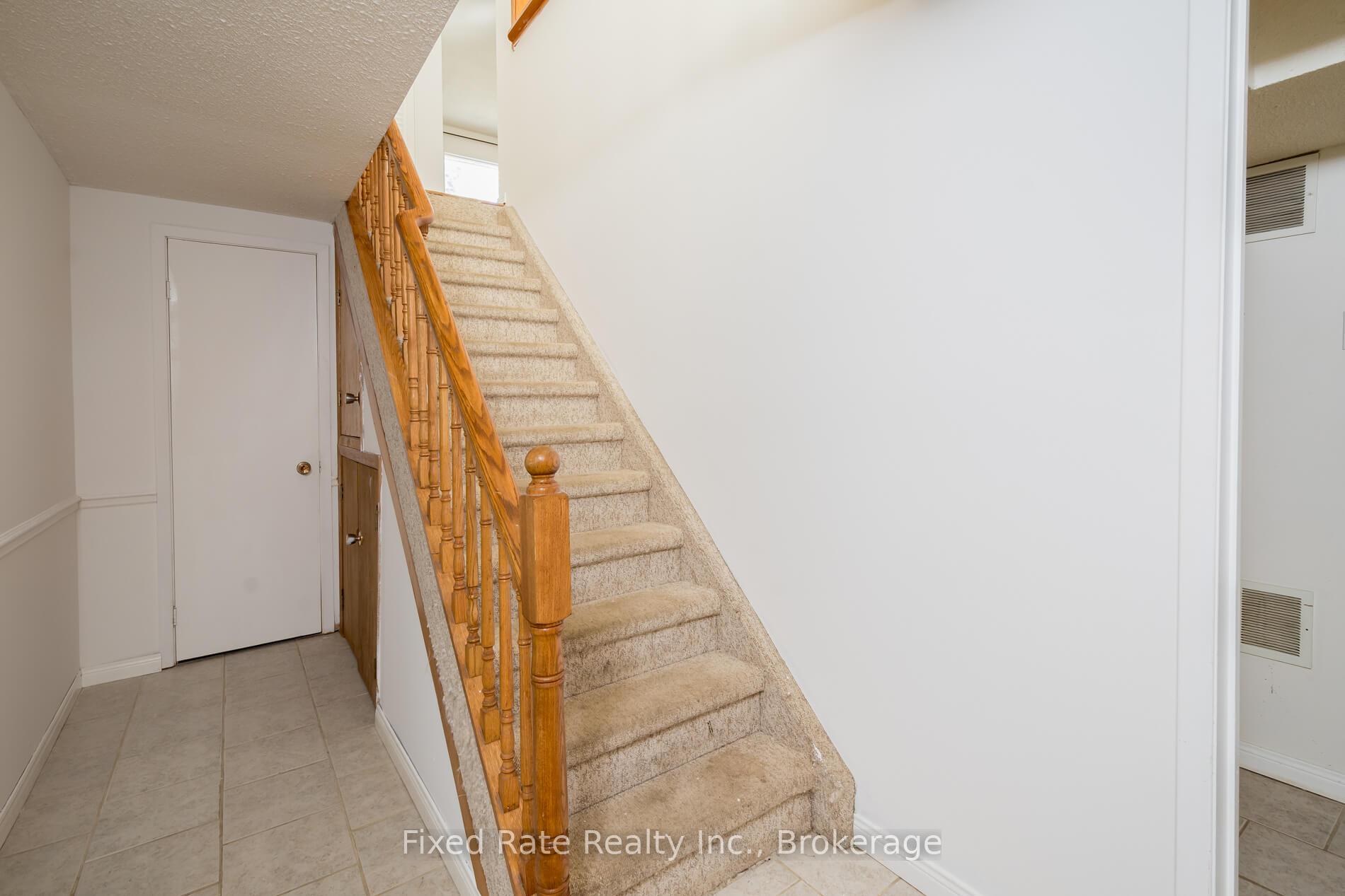 Photo 24 of 370 Selby Crescent, Newmarket, Bristol-London — HOMEH