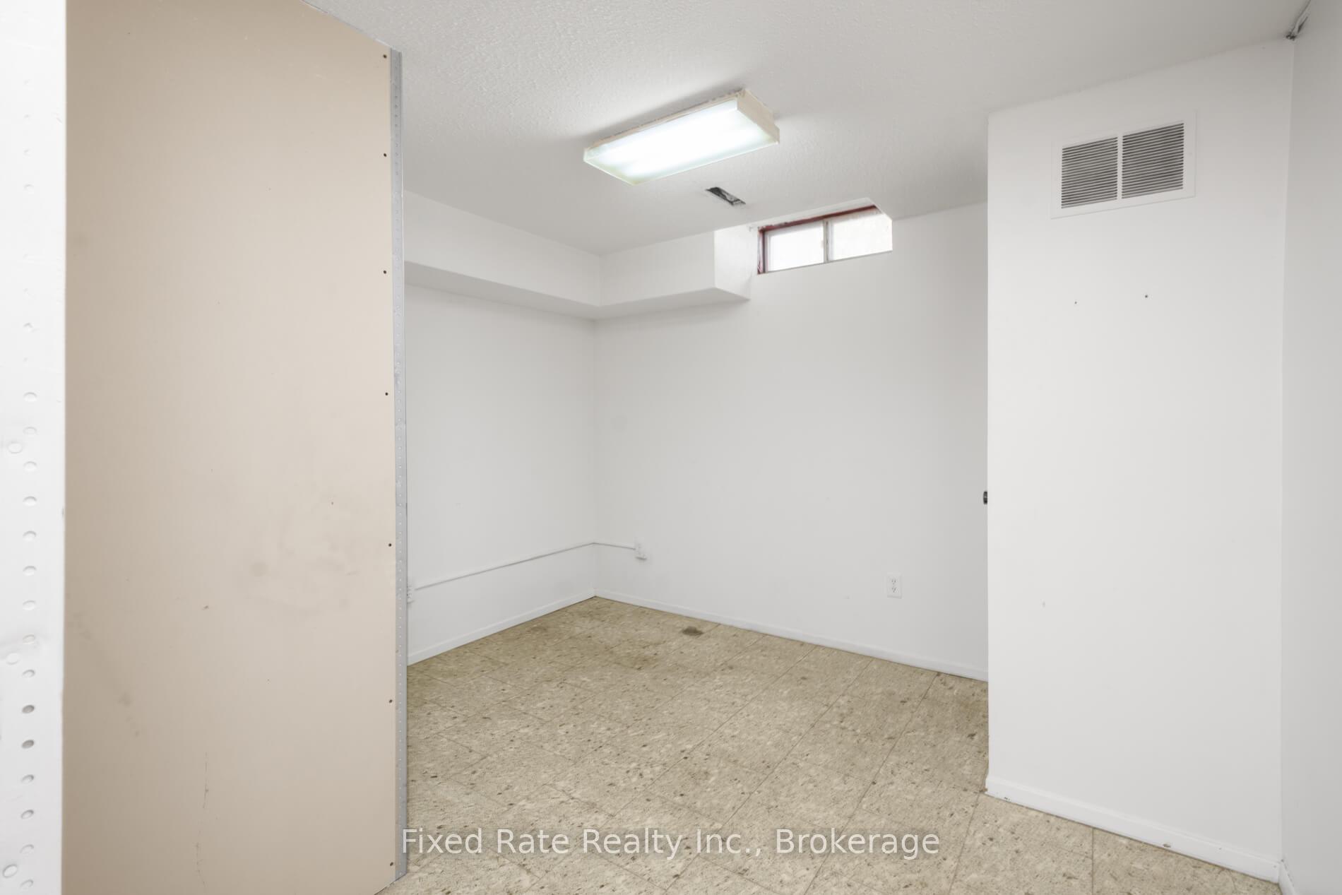 Photo 32 of 370 Selby Crescent, Newmarket, Bristol-London — HOMEH