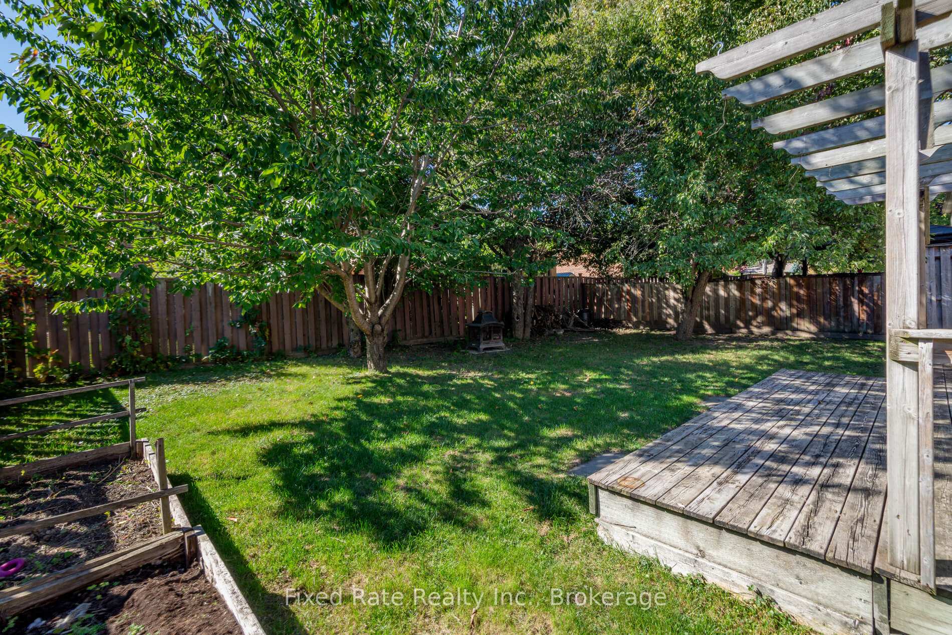 Photo 35 of 370 Selby Crescent, Newmarket, Bristol-London — HOMEH