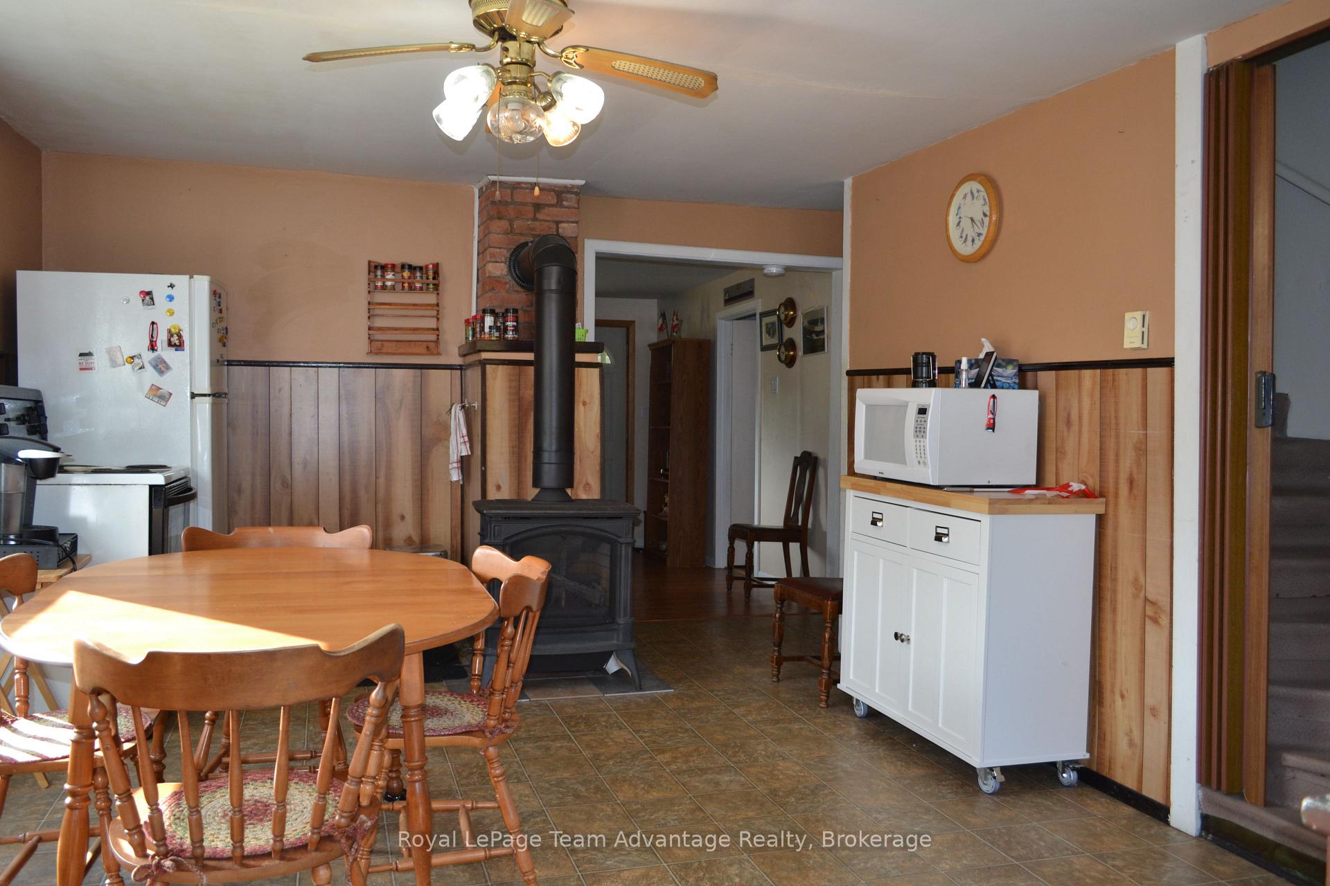 Photo 6 of 128 Eastside Drive, Parry Sound Remote Area, Wallbridge — HOMEH