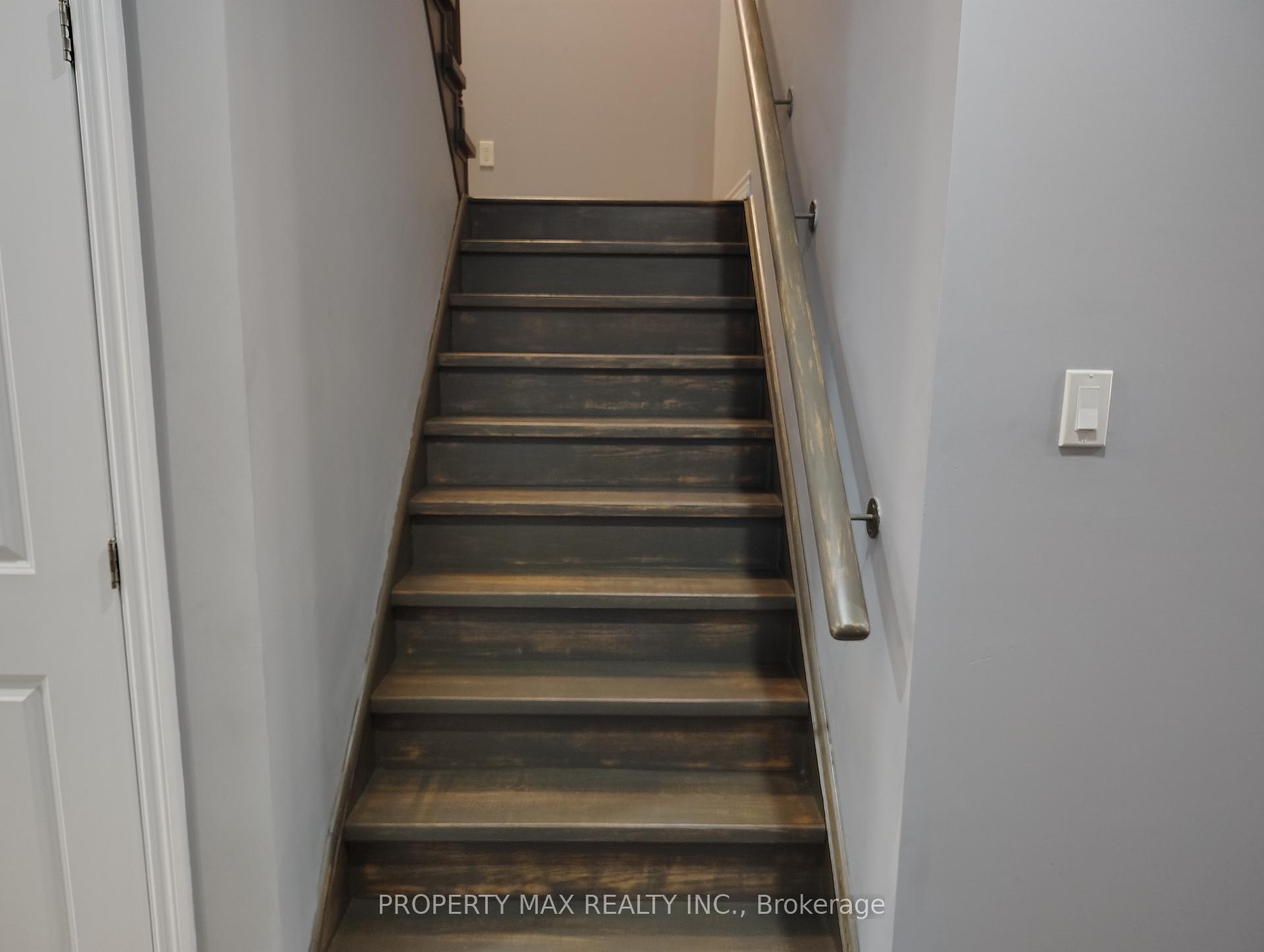 Photo 9 of 104 Diana Drive, Orillia — HOMEH
