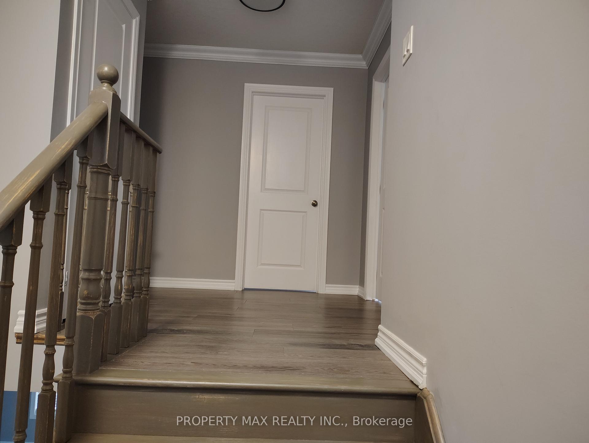 Photo 10 of 104 Diana Drive, Orillia — HOMEH