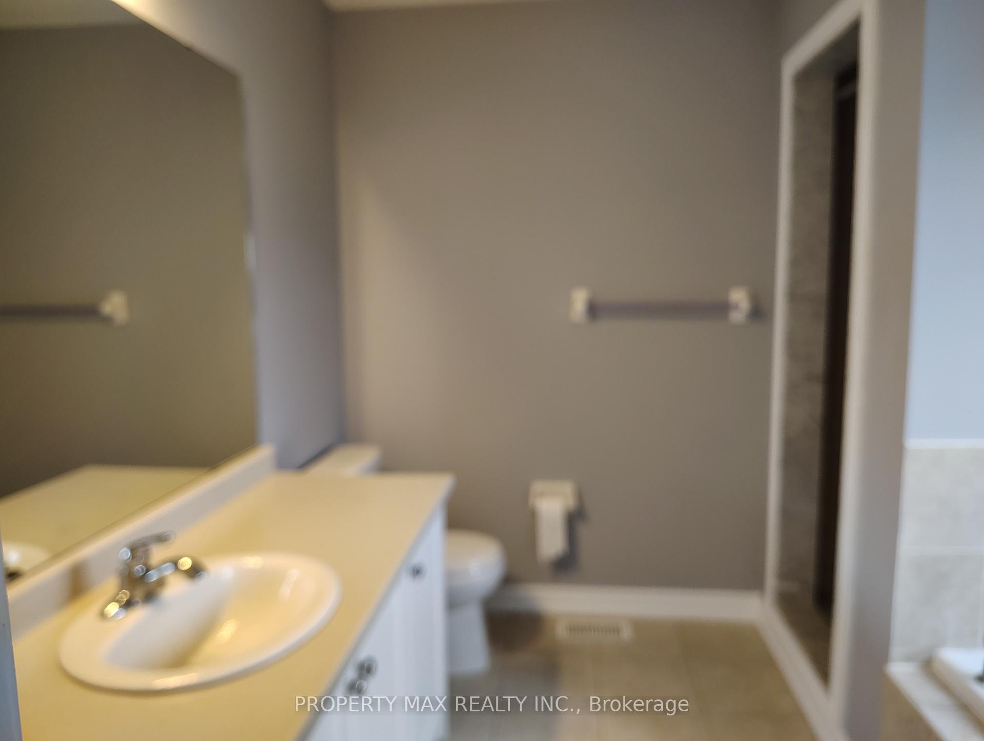 Photo 12 of 104 Diana Drive, Orillia — HOMEH