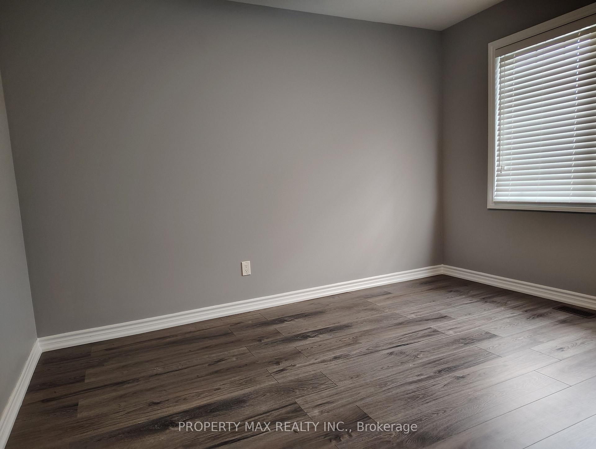 Photo 16 of 104 Diana Drive, Orillia — HOMEH