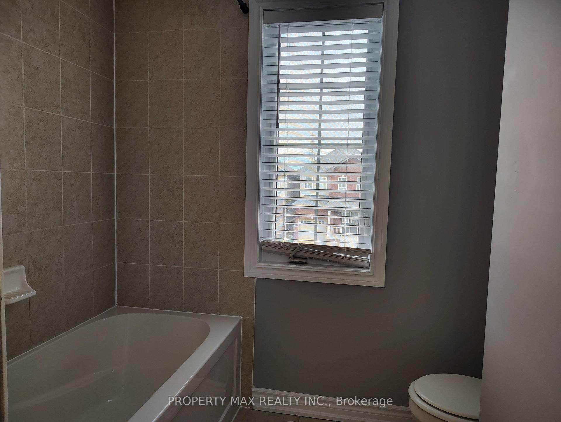 Photo 19 of 104 Diana Drive, Orillia — HOMEH