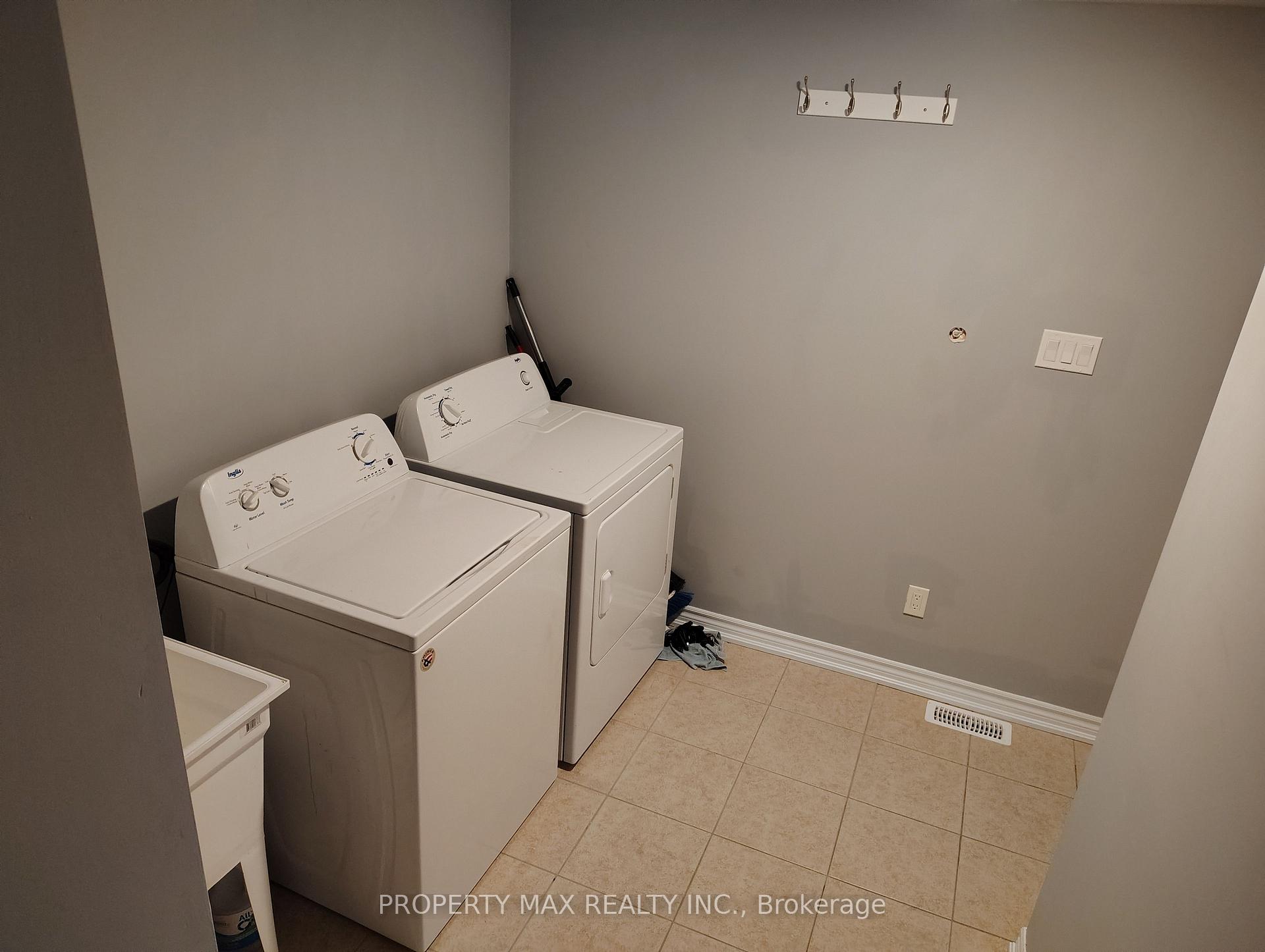 Photo 23 of 104 Diana Drive, Orillia — HOMEH