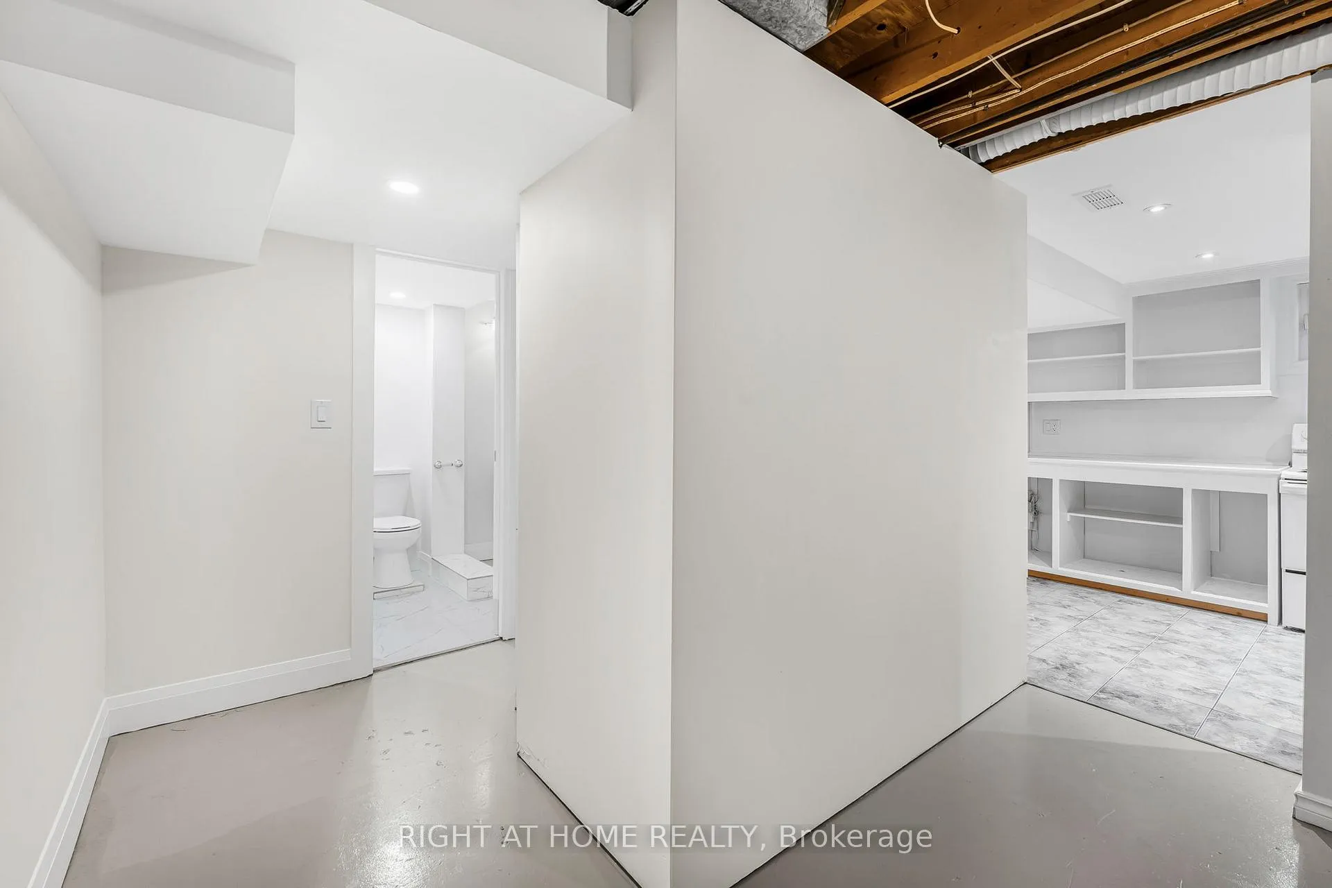 Photo 7 of Unit Lower, 6874 Waters Avenue, Niagara Falls, Arad/Fallsview — HOMEH