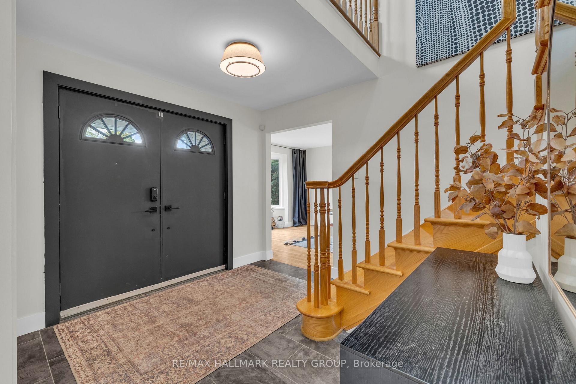 Photo 3 of 496 Newman Avenue, Ottawa, Overbrook/Castle Heights — HOMEH