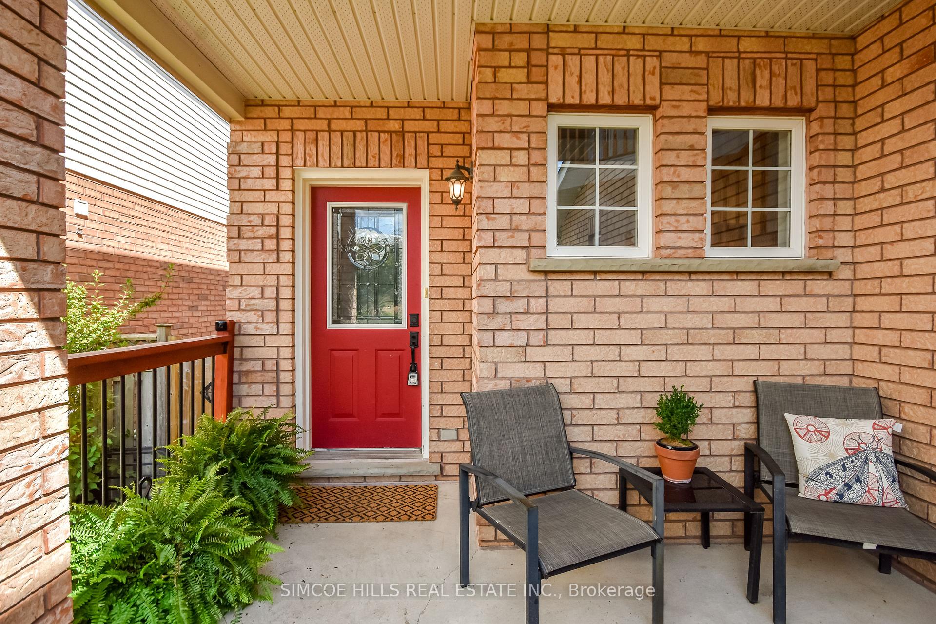 Photo 2 of 73 Vanessa Drive, Orillia — HOMEH