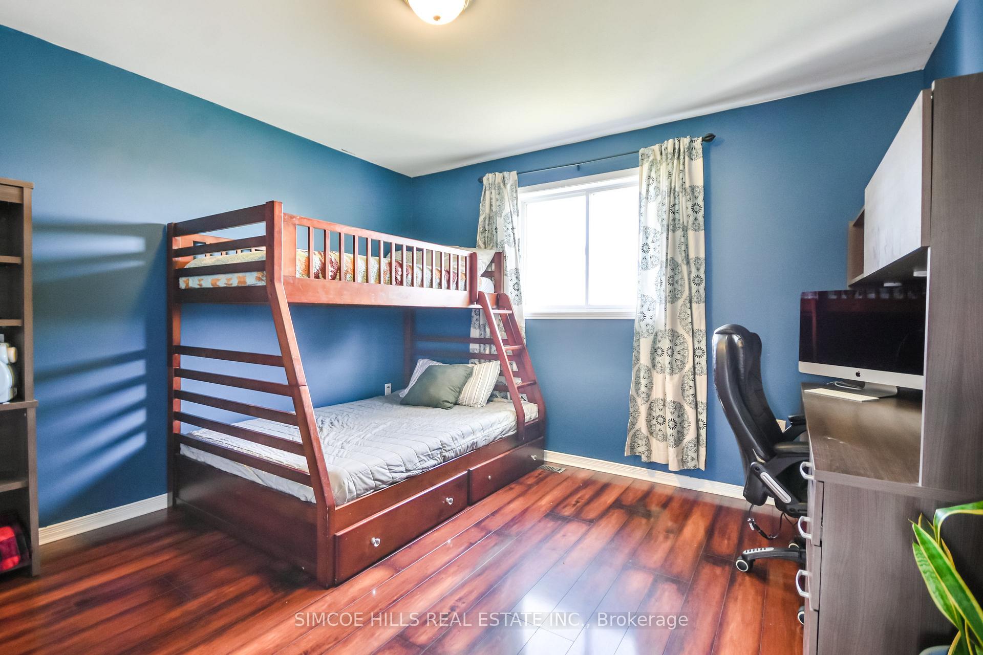 Photo 16 of 73 Vanessa Drive, Orillia — HOMEH