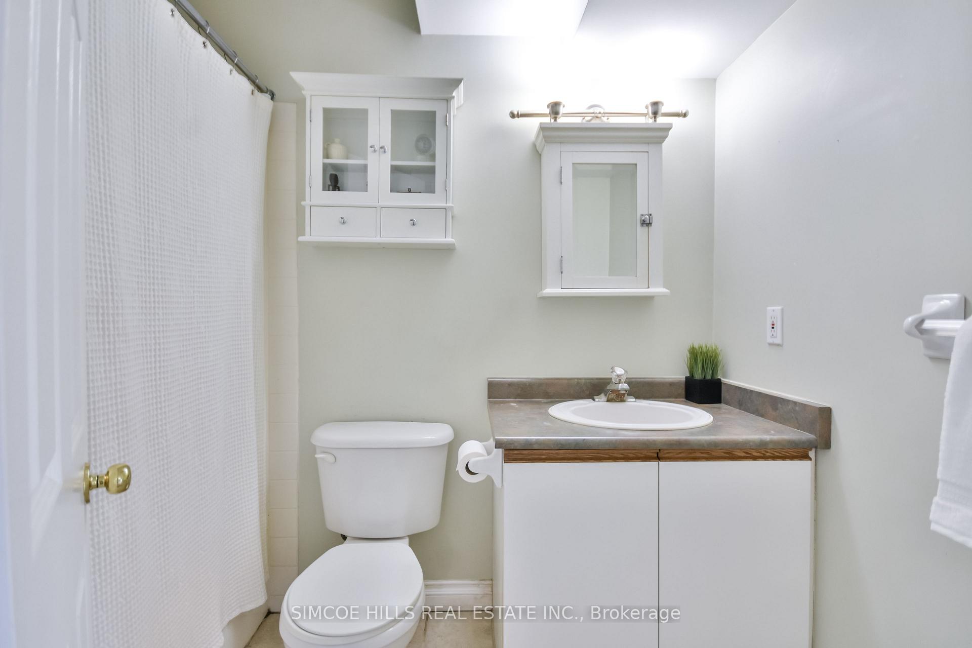 Photo 18 of 73 Vanessa Drive, Orillia — HOMEH
