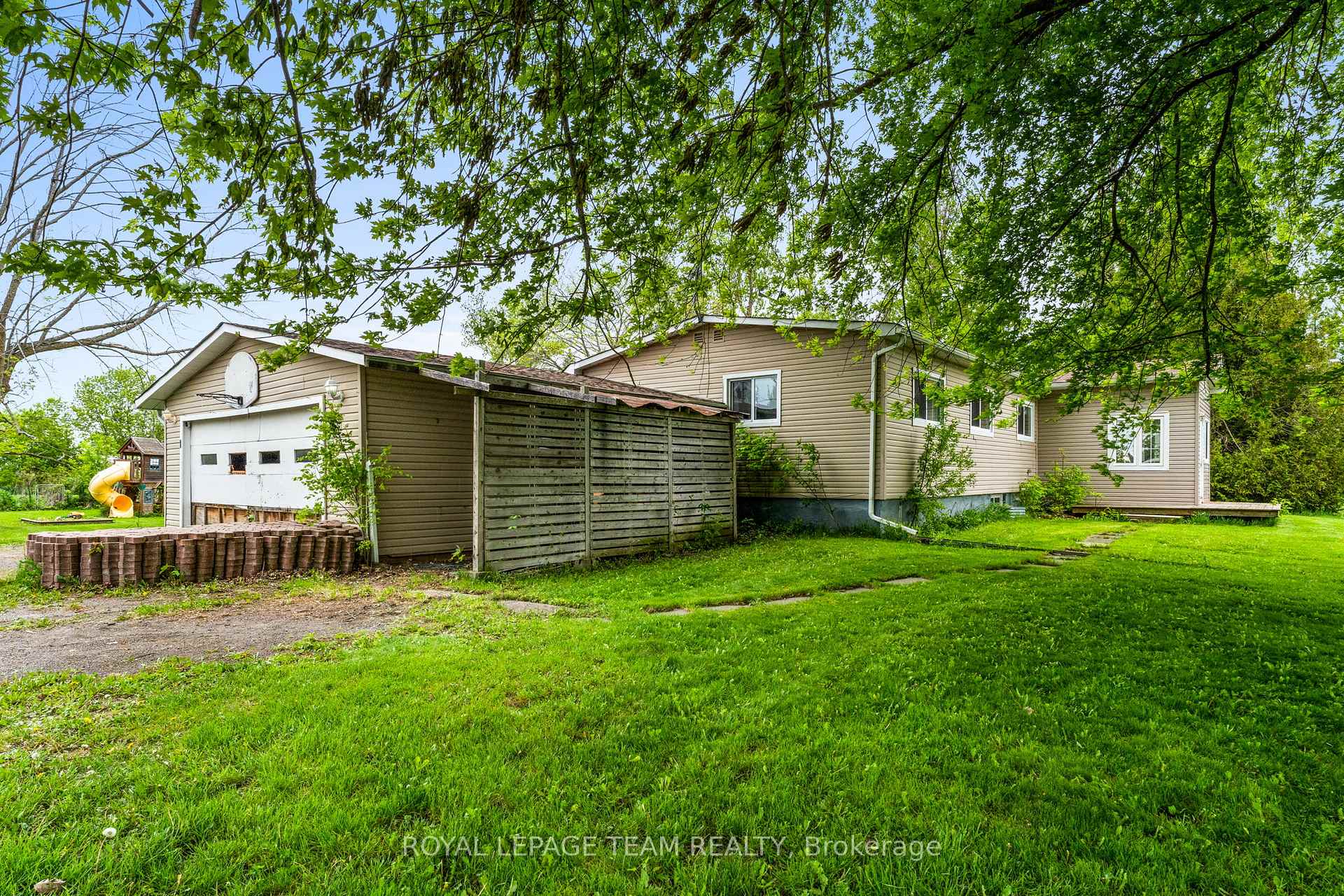 Photo 4 of 2176 Development Road, North Dundas, North Dundas (Mountain) Twp — HOMEH